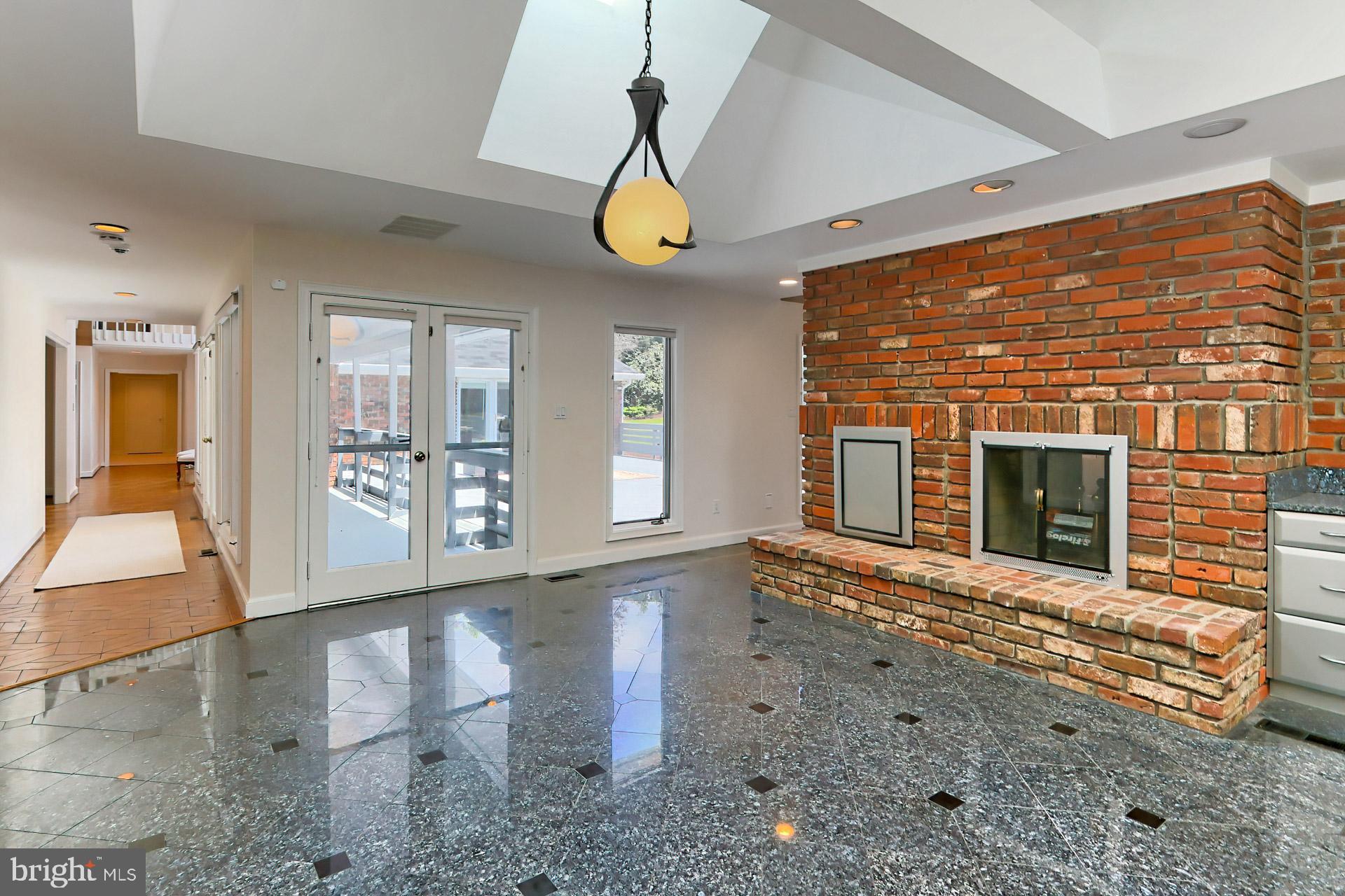 GLEN MILL VILLAGE - Residential