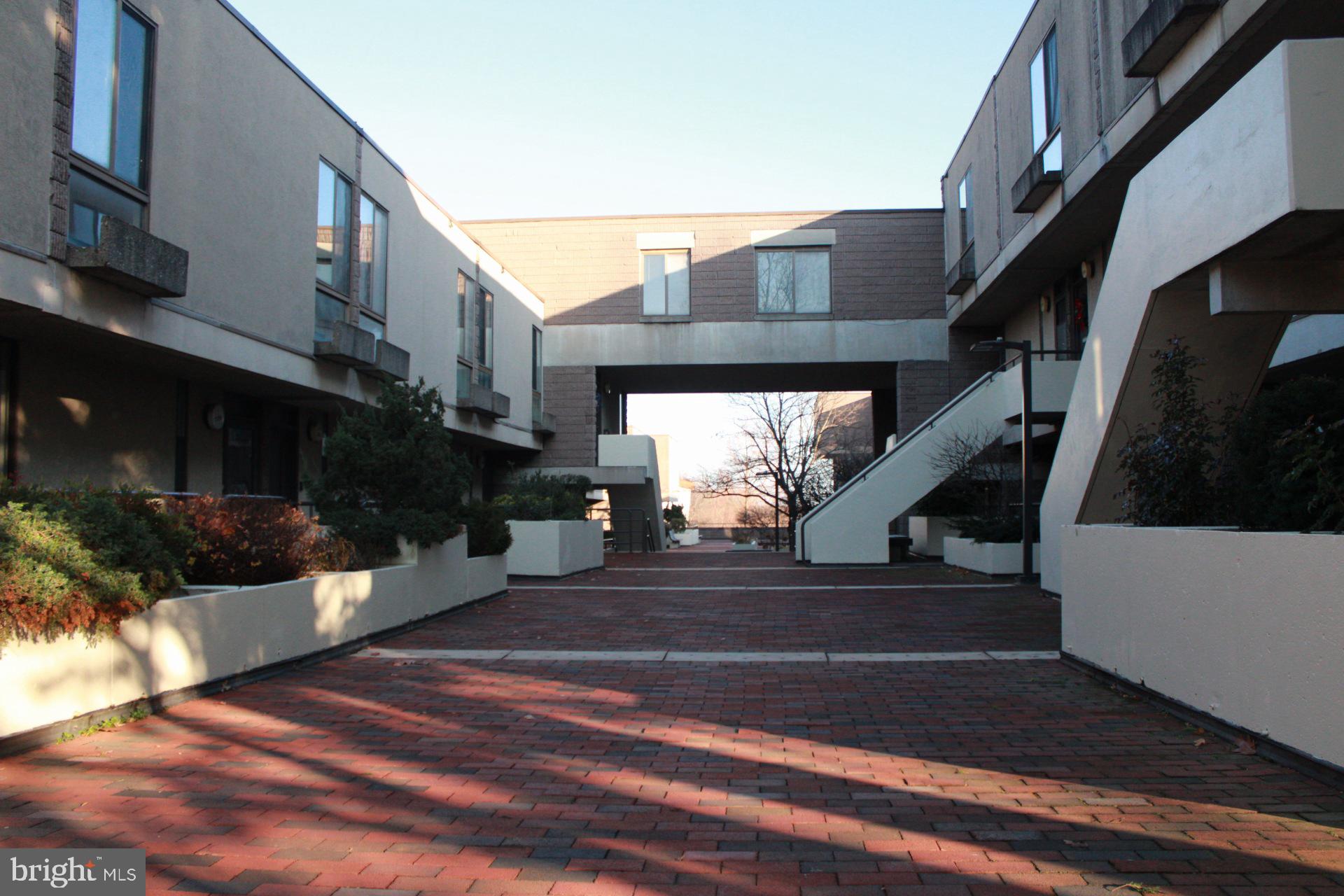 COLD SPRING NEWTOWN - Residential