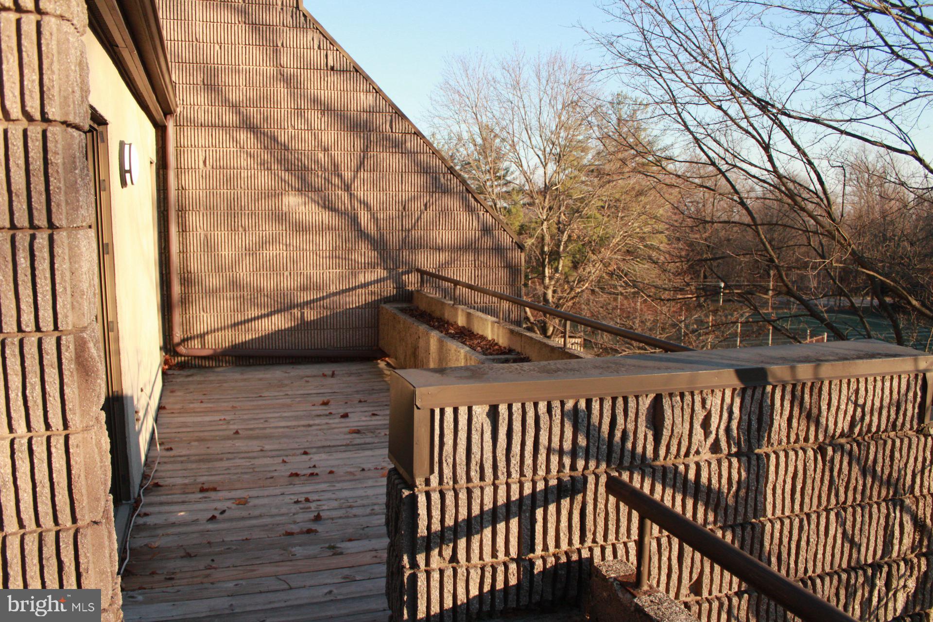 COLD SPRING NEWTOWN - Residential