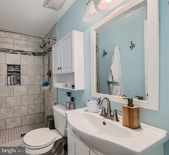 VILLAGE OF LONG REACH - Residential Lease