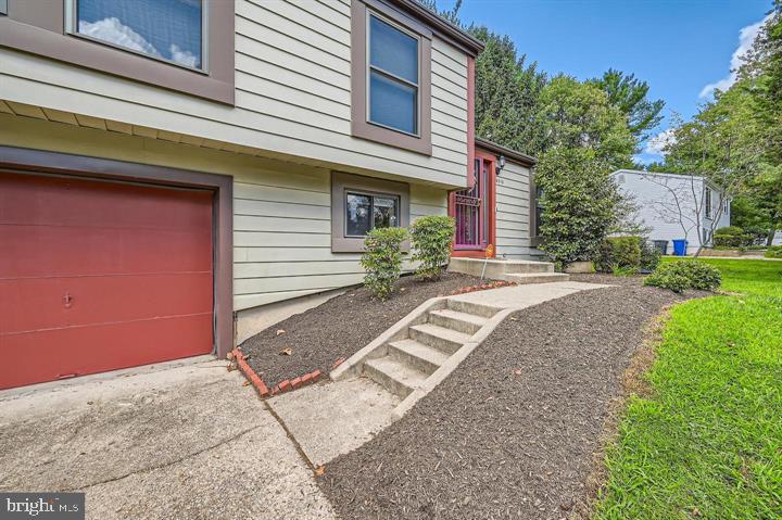 VILLAGE OF LONG REACH - Residential Lease