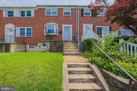 Photo of 8529 Harris Ave, PARKVILLE, MD 21234 (MLS # MDBC2167778)