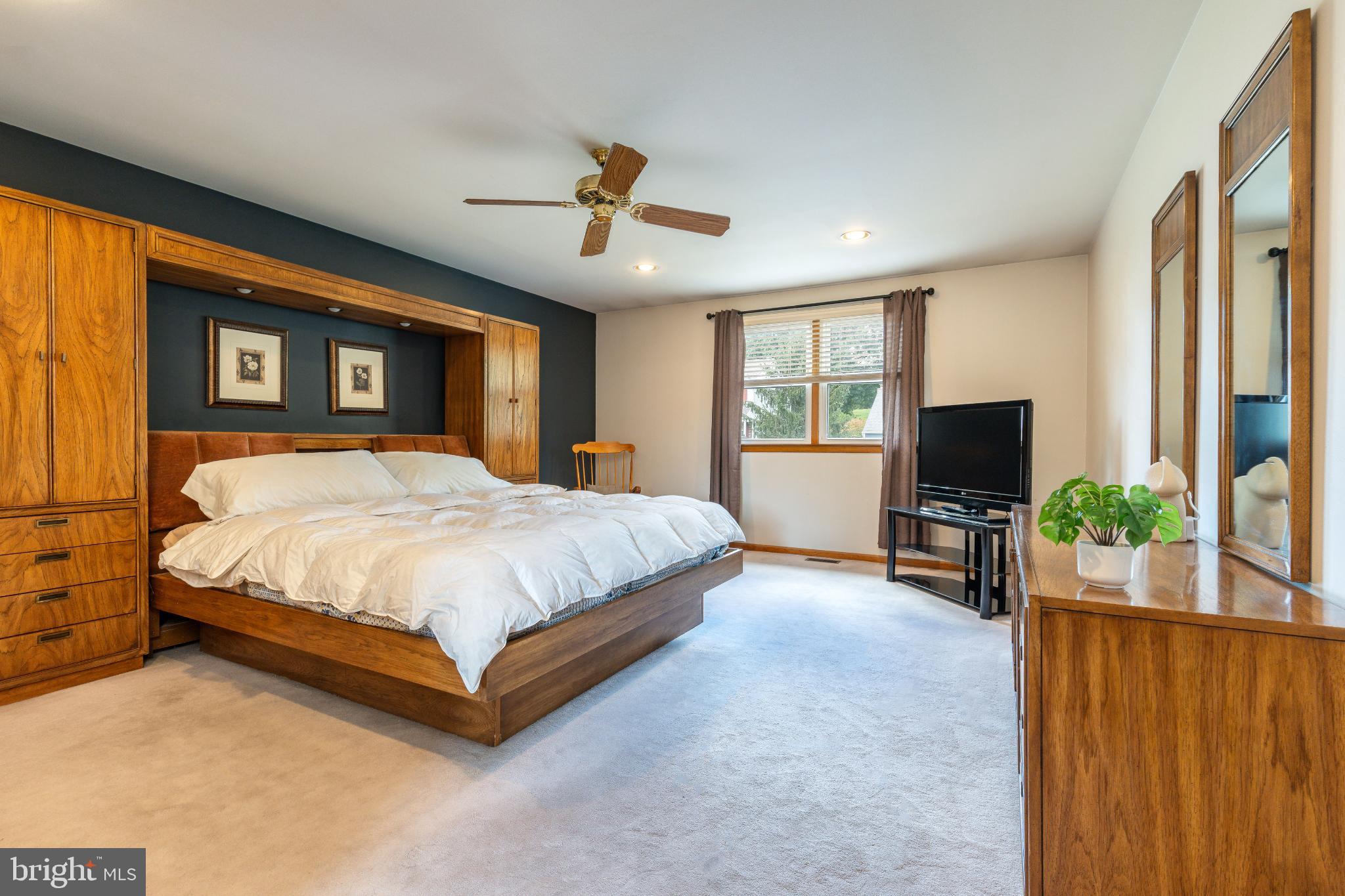 SWEETWATER FARMS - Residential