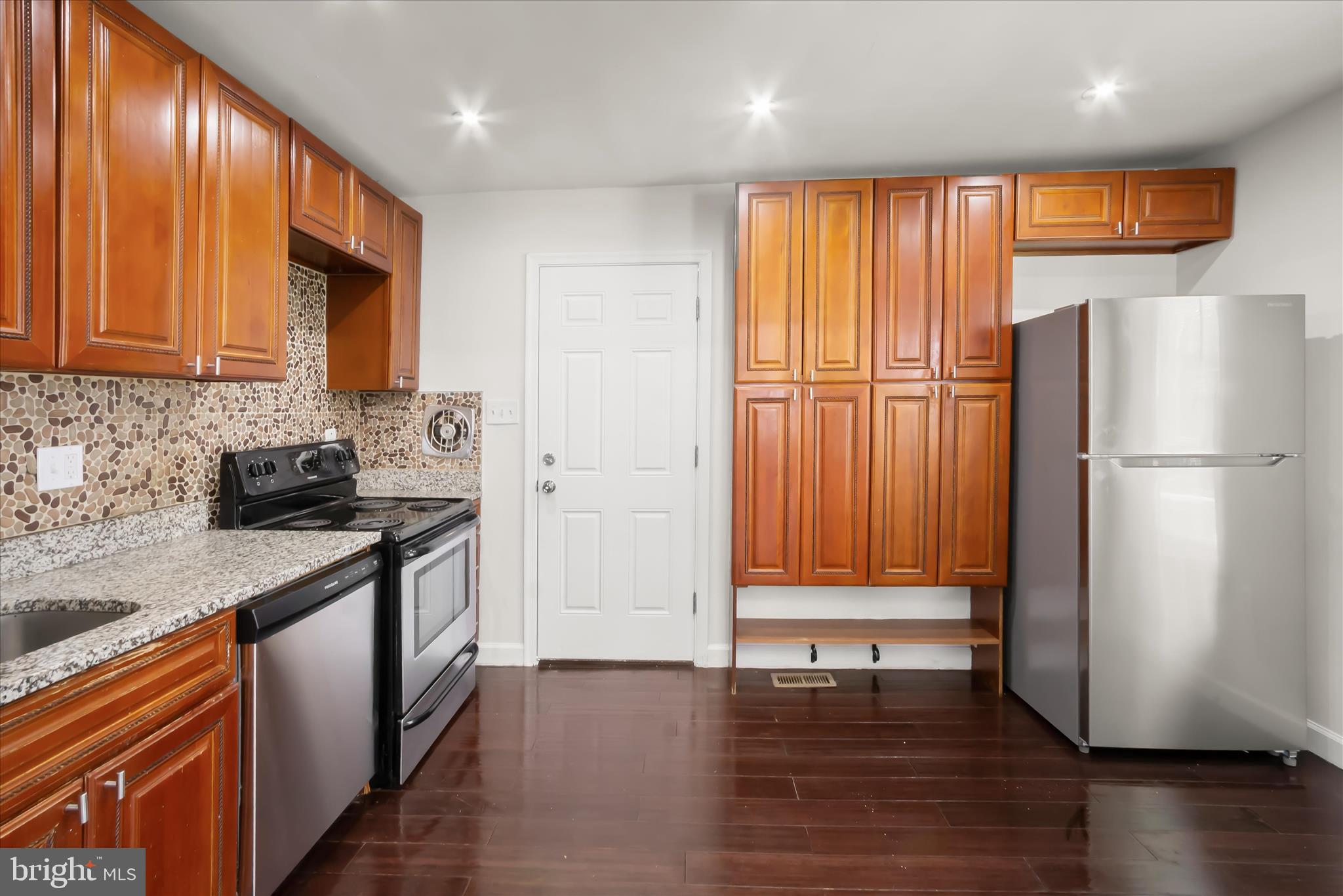 STILLMEADOWS CONDO - Residential