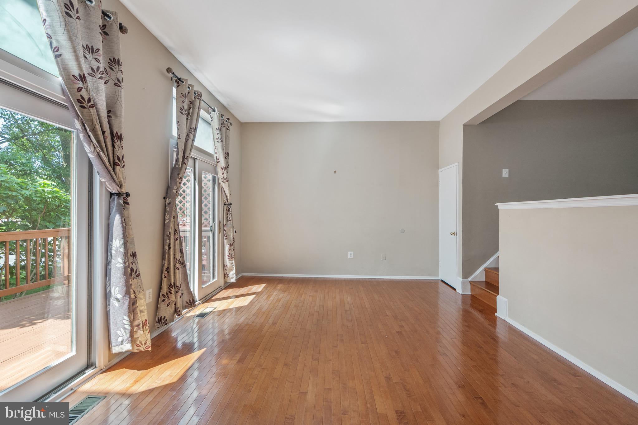 CHERRYWOOD SQUARE - Residential Lease