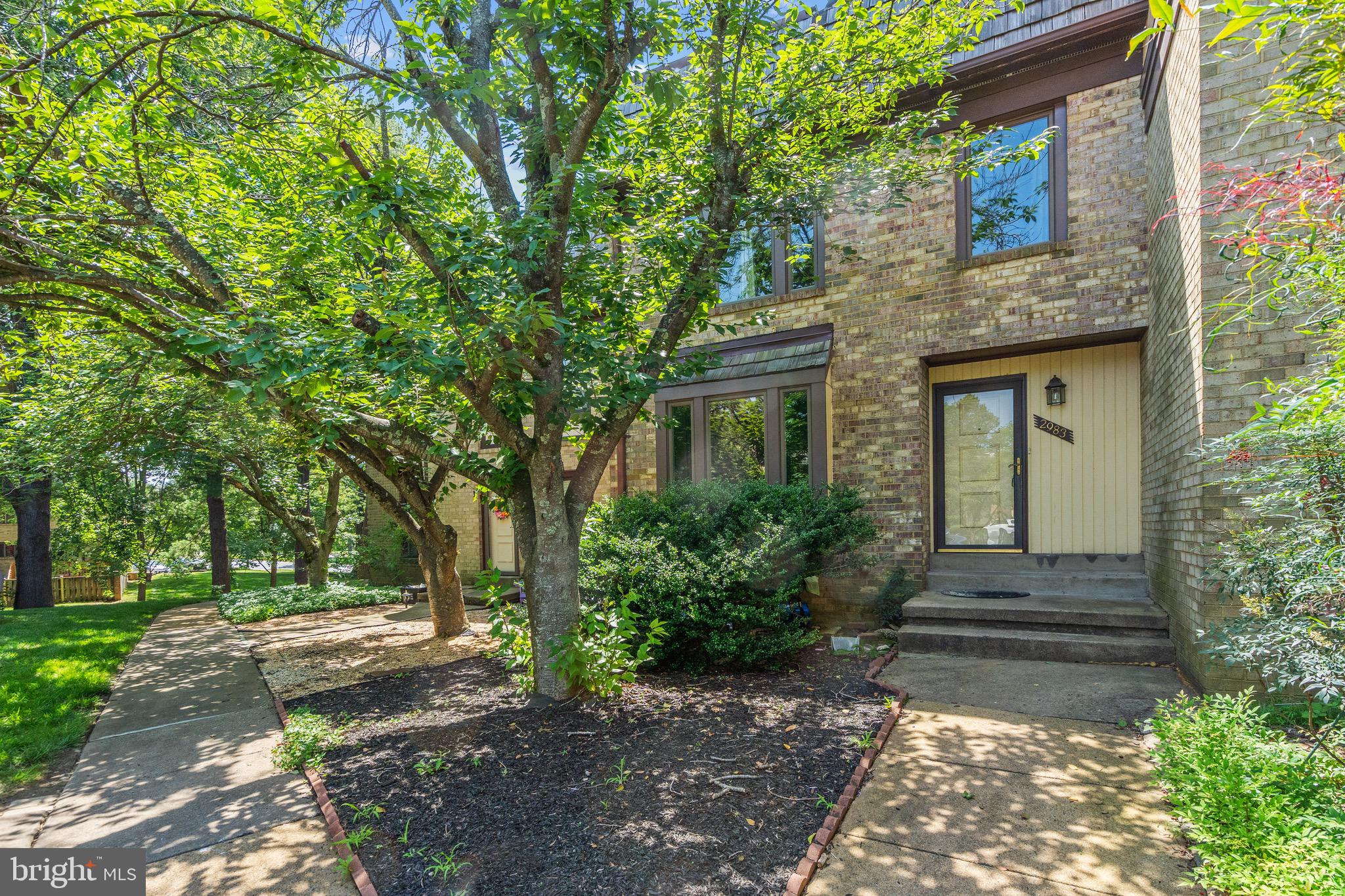 CHERRYWOOD SQUARE - Residential Lease