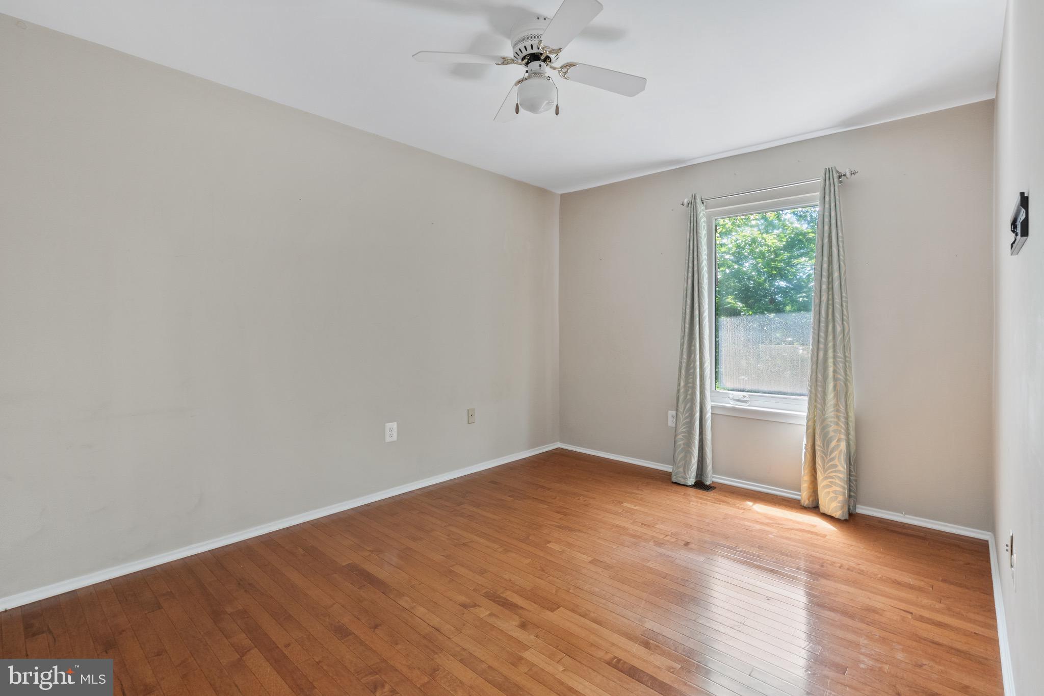 CHERRYWOOD SQUARE - Residential Lease