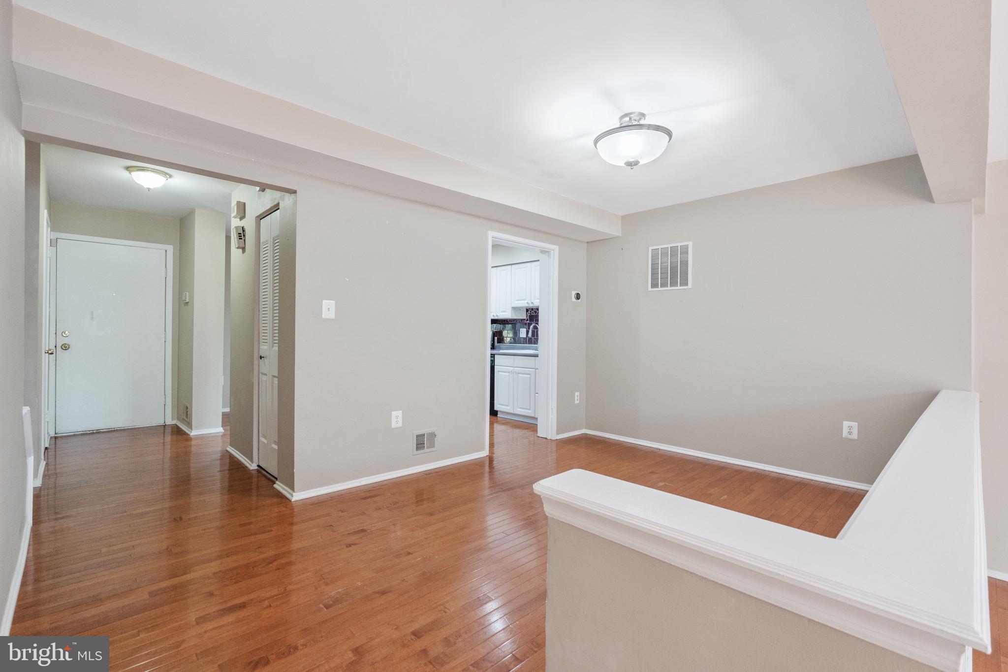 CHERRYWOOD SQUARE - Residential Lease