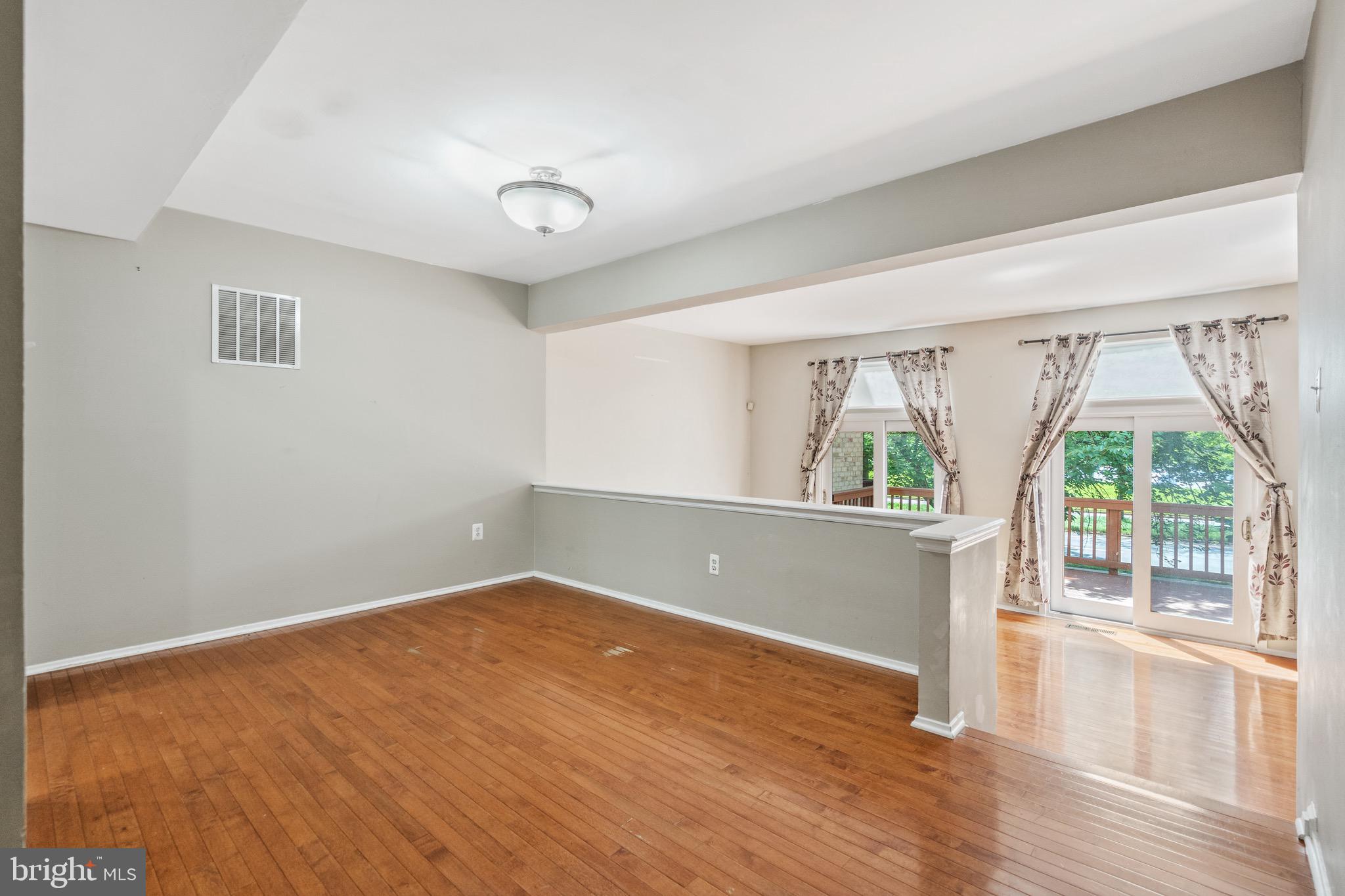 CHERRYWOOD SQUARE - Residential Lease