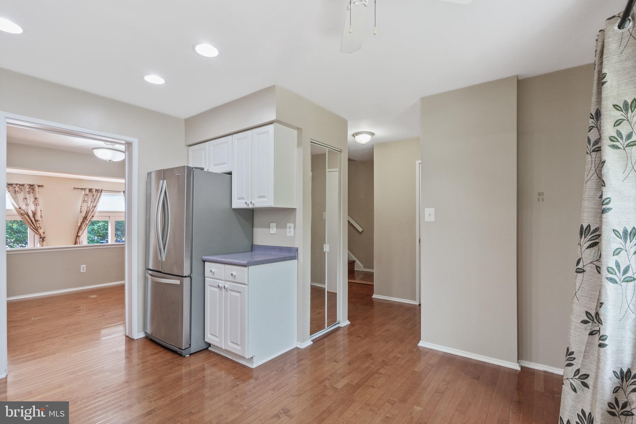 CHERRYWOOD SQUARE - Residential Lease