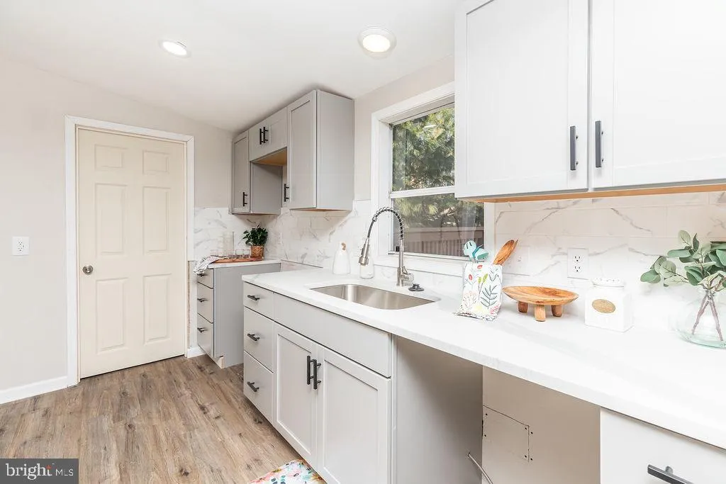 Georgetown, Delaware 19947, United States, 4 Bedrooms Bedrooms, ,2 BathroomsBathrooms,Residential,Contingent,50370