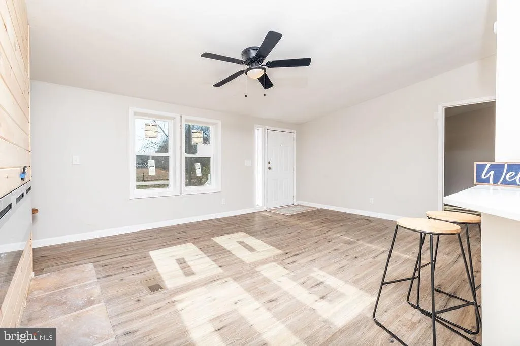 Georgetown, Delaware 19947, United States, 4 Bedrooms Bedrooms, ,2 BathroomsBathrooms,Residential,Contingent,50370