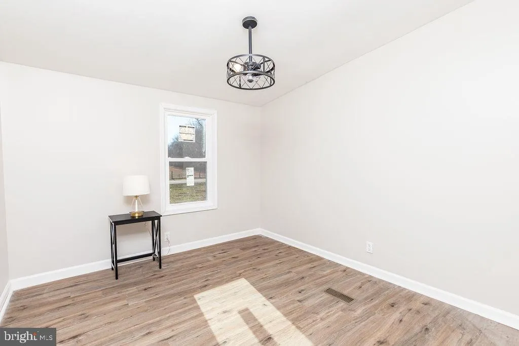 Georgetown, Delaware 19947, United States, 4 Bedrooms Bedrooms, ,2 BathroomsBathrooms,Residential,Contingent,50370