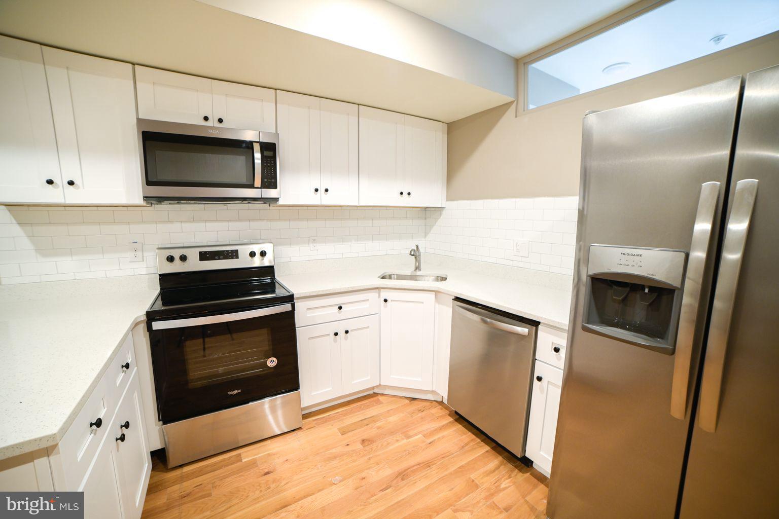 TEMPLE UNIVERSITY - Residential Lease