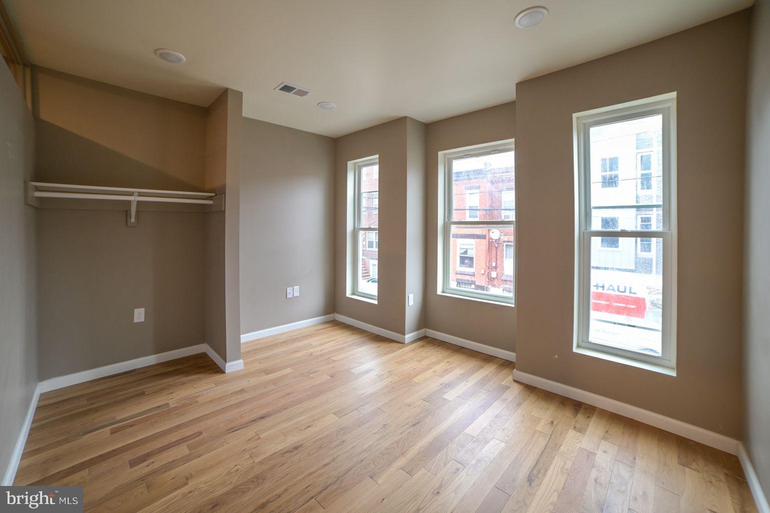 TEMPLE UNIVERSITY - Residential Lease