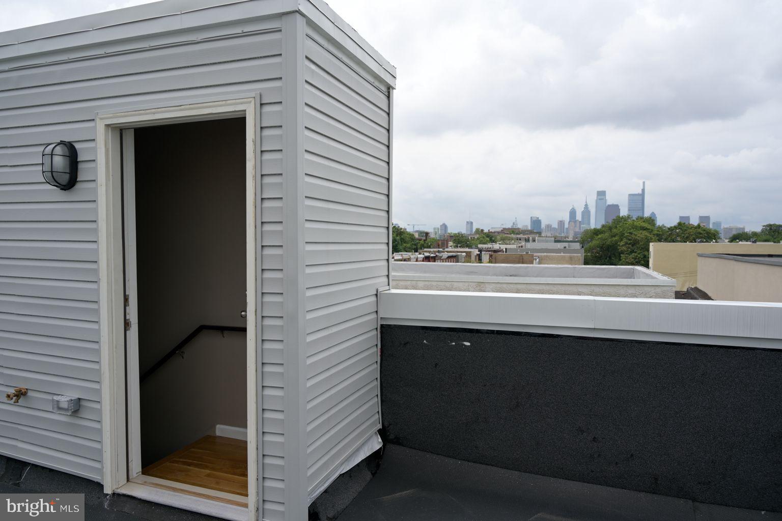 TEMPLE UNIVERSITY - Residential Lease