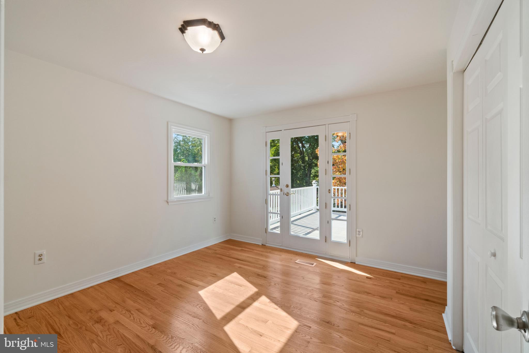 CHELSEA BEACH - Residential