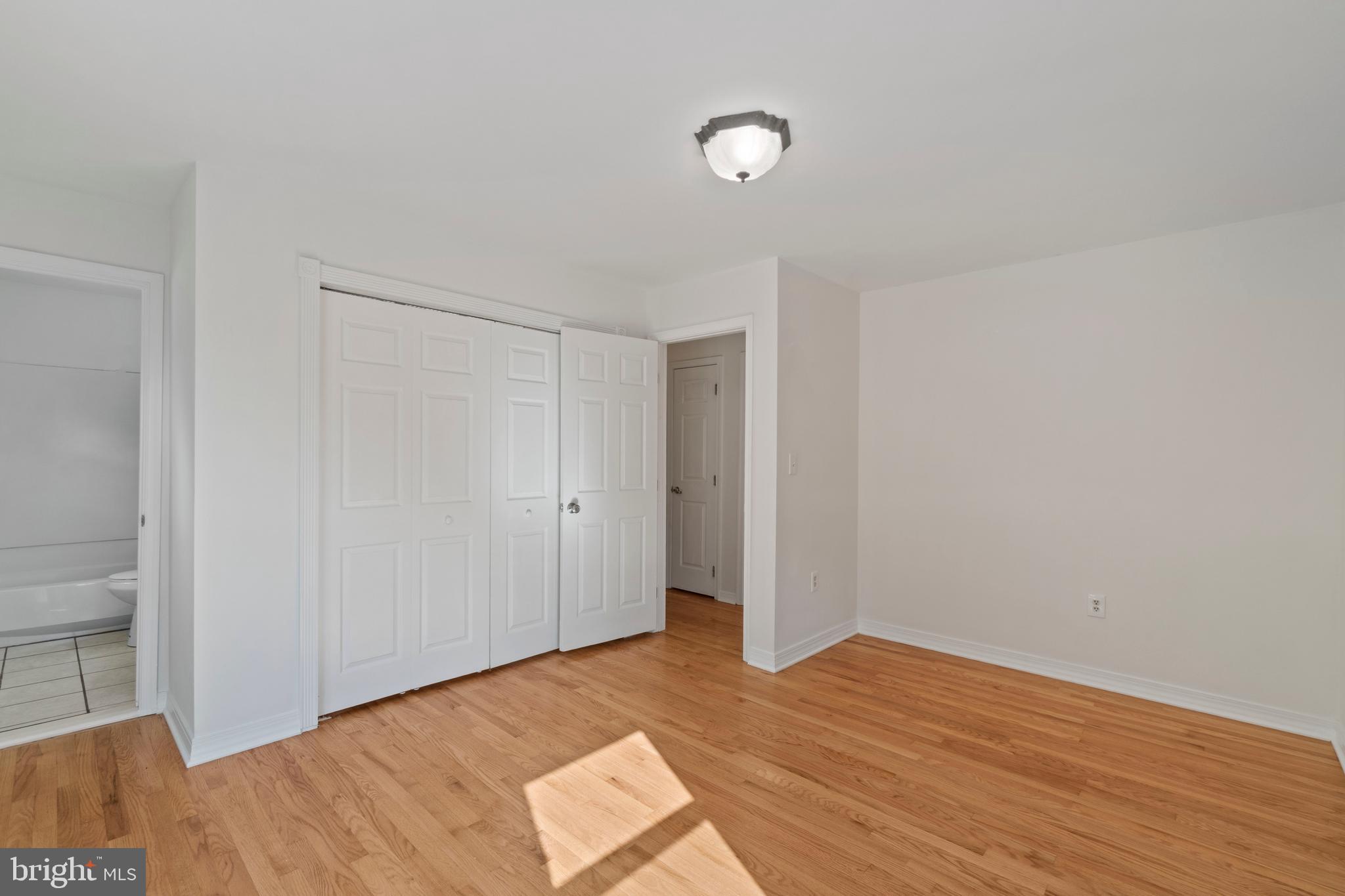 CHELSEA BEACH - Residential