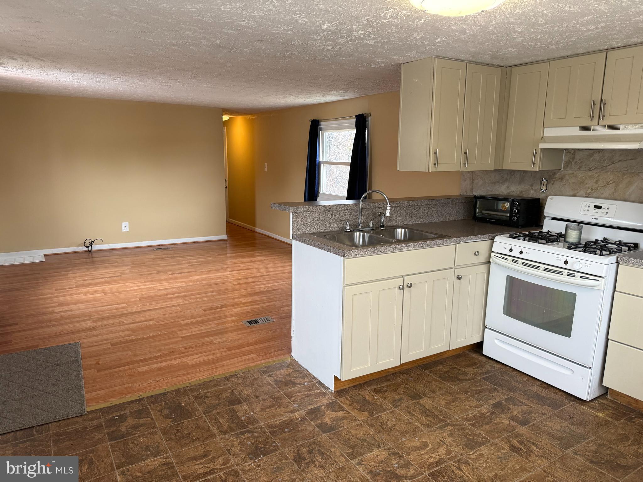 LIBERTY MOBILE HOME PARK - Residential