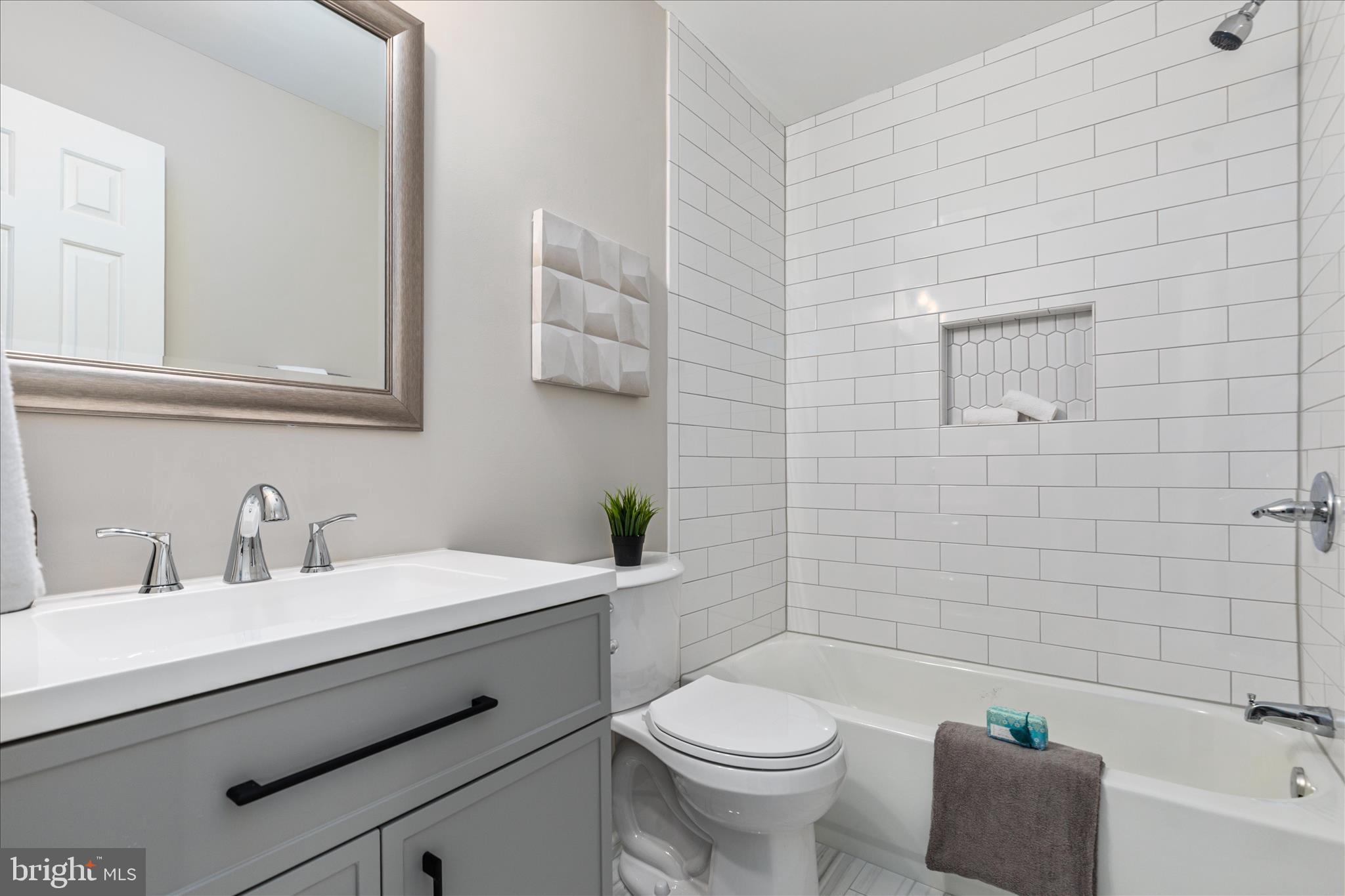 FRANKLIN FARM - Residential