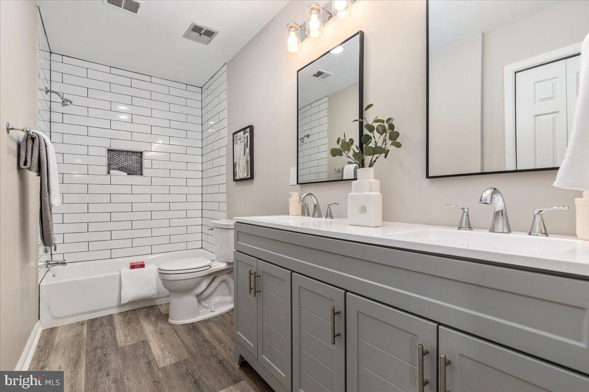 13170 AUTUMN HILL LANE