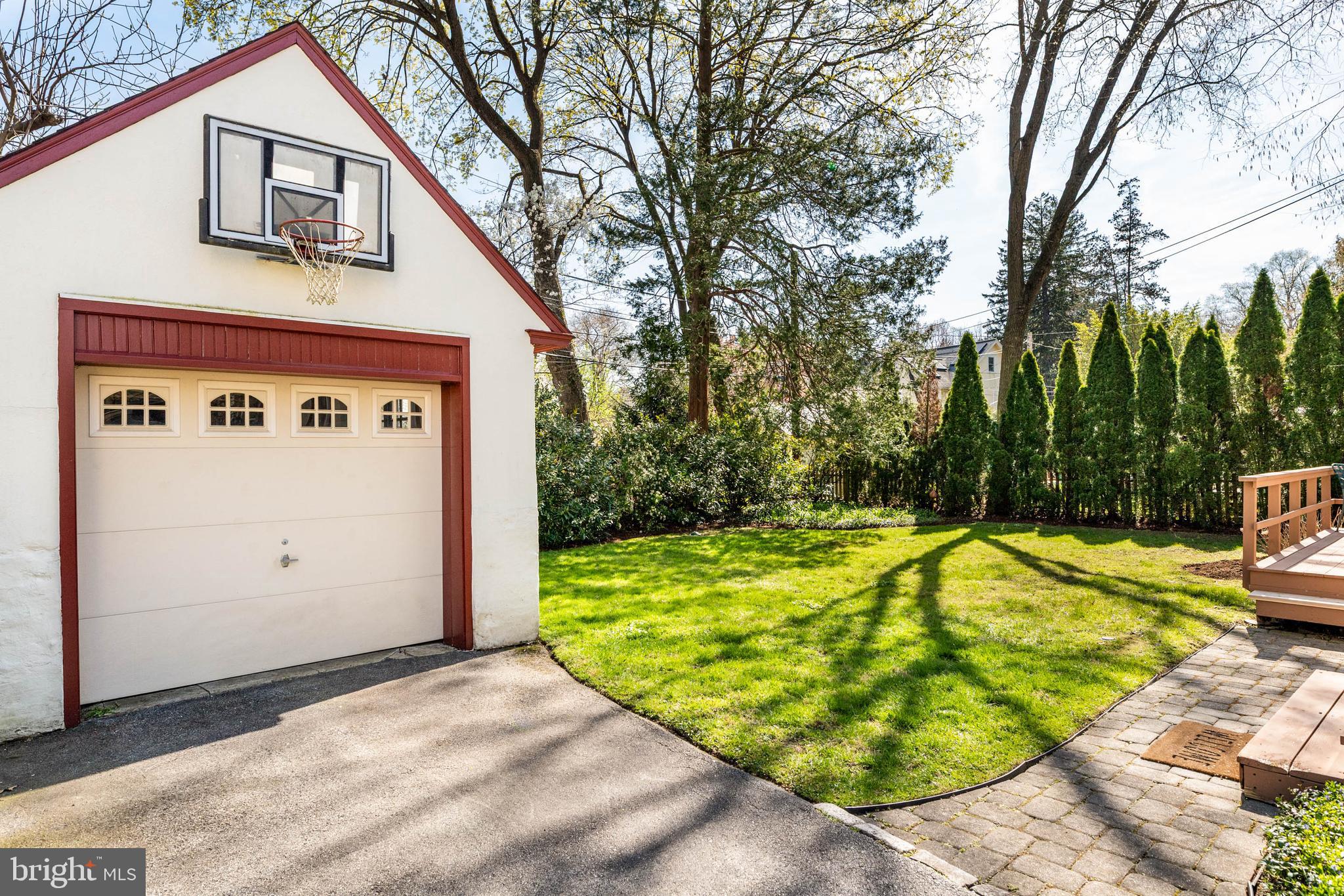 MERION STATION - Residential