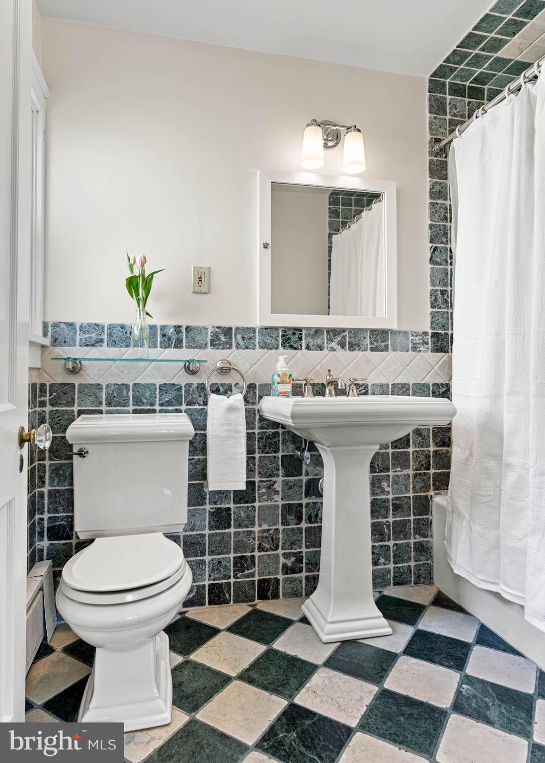 MERION STATION - Residential