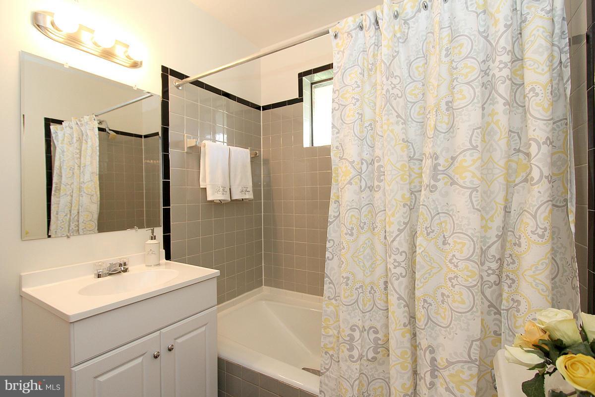 NORTHWEST BRANCH ESTATES - Farm