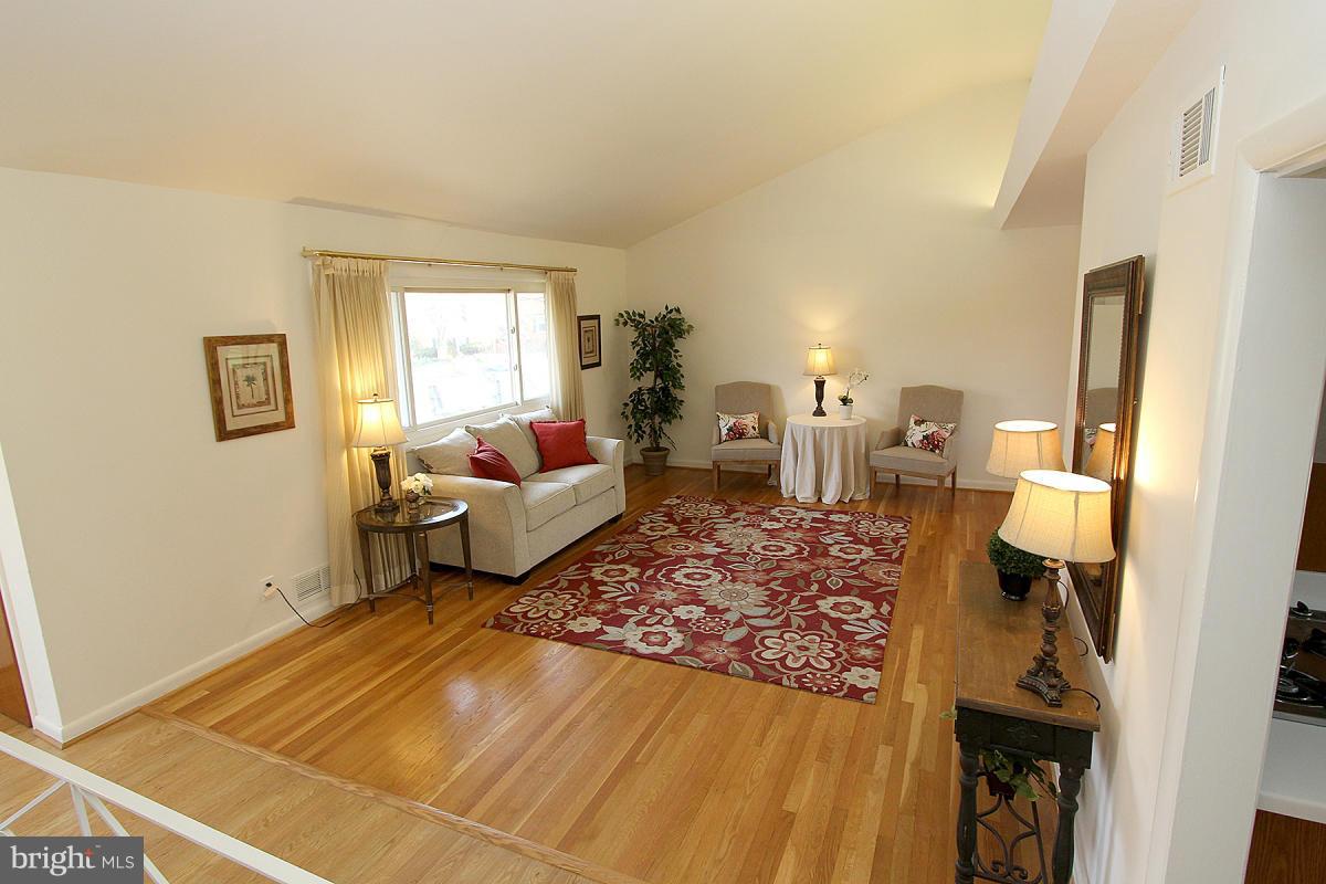 NORTHWEST BRANCH ESTATES - Farm