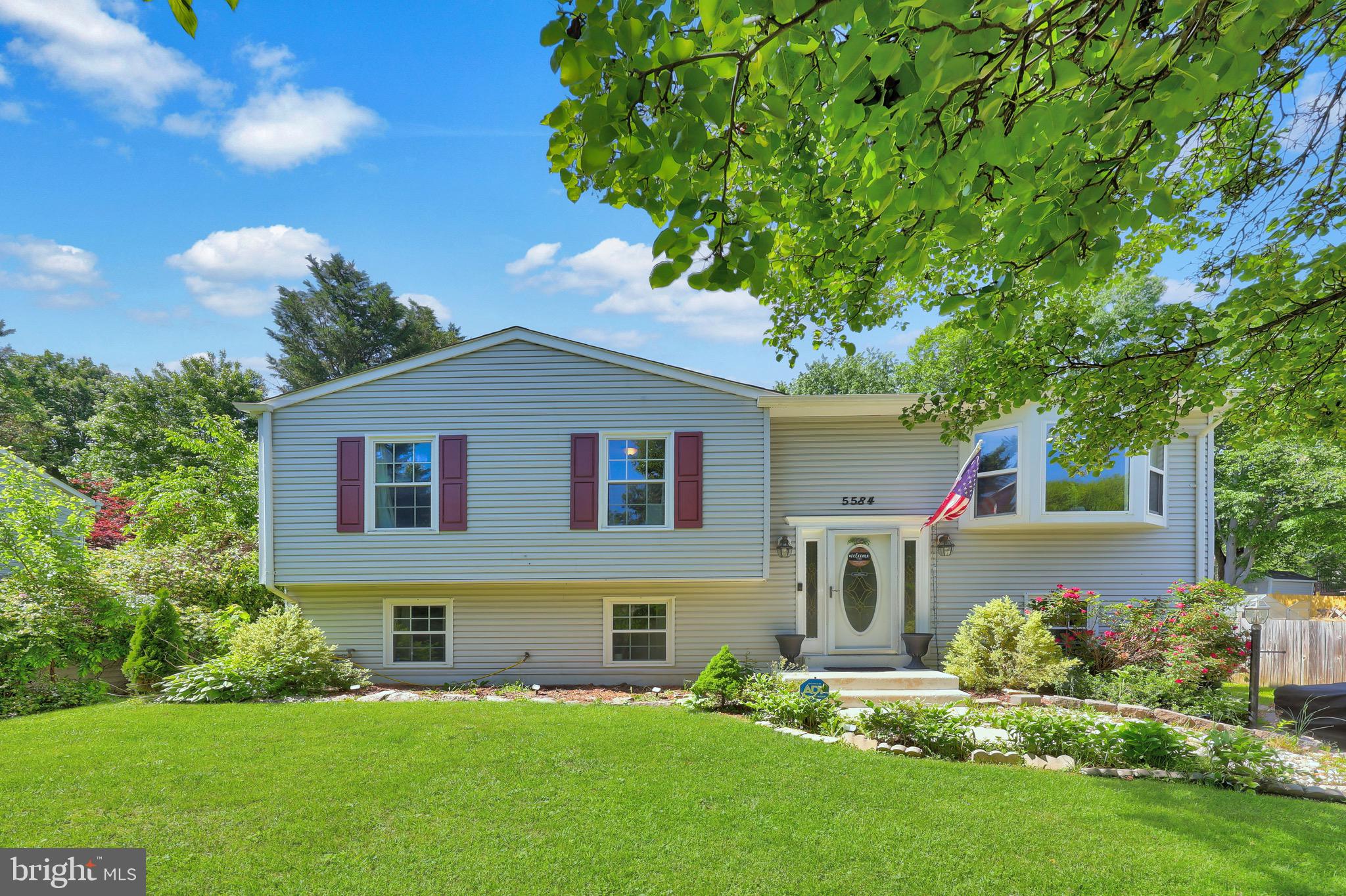 5584 REARDON LANE