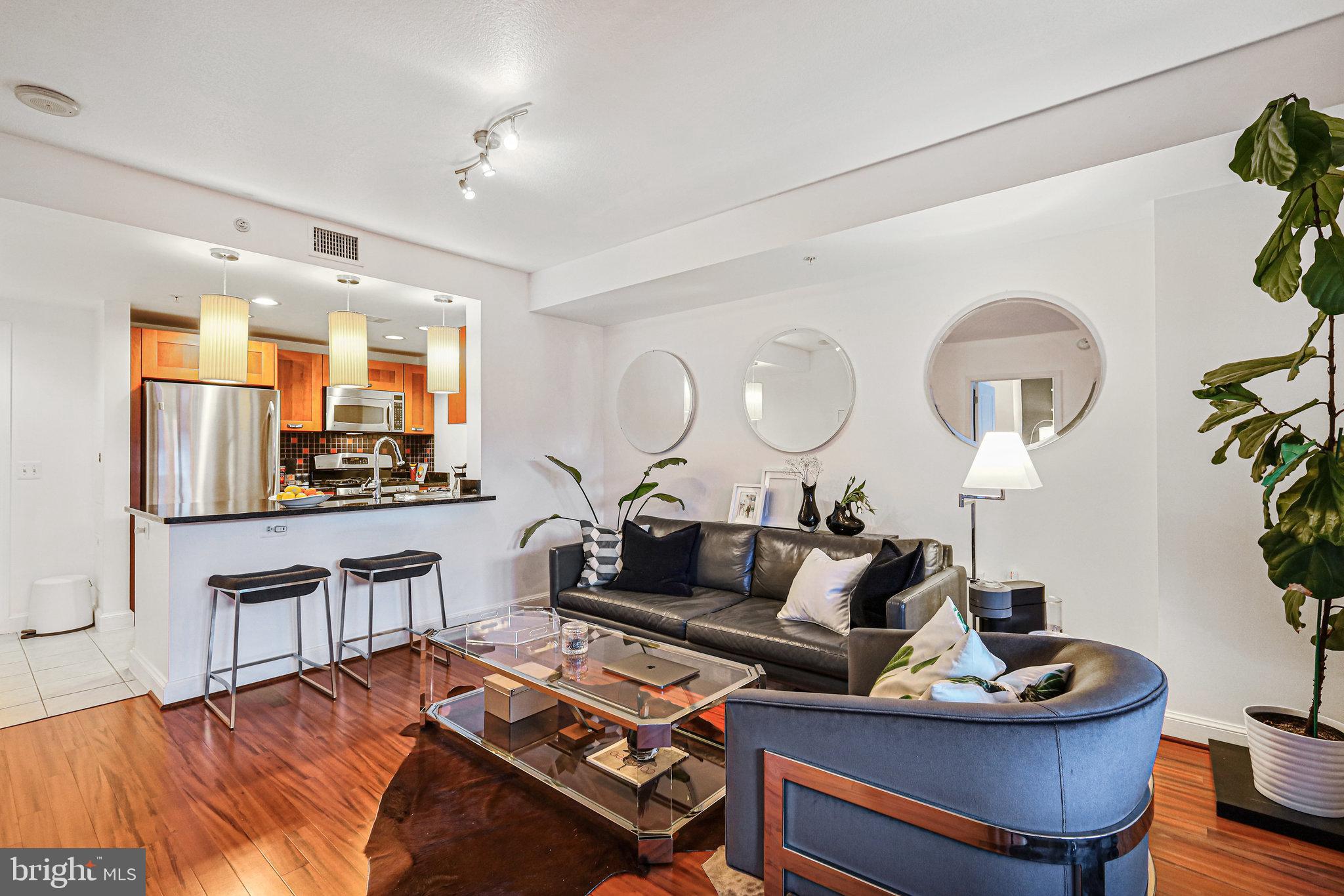 2451 MIDTOWN AVENUE 723