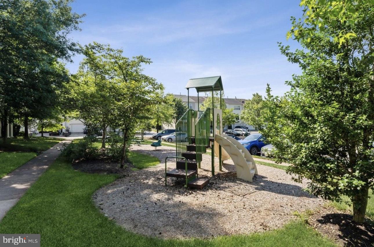 ASHBROOK VILLAGE - Residential Lease