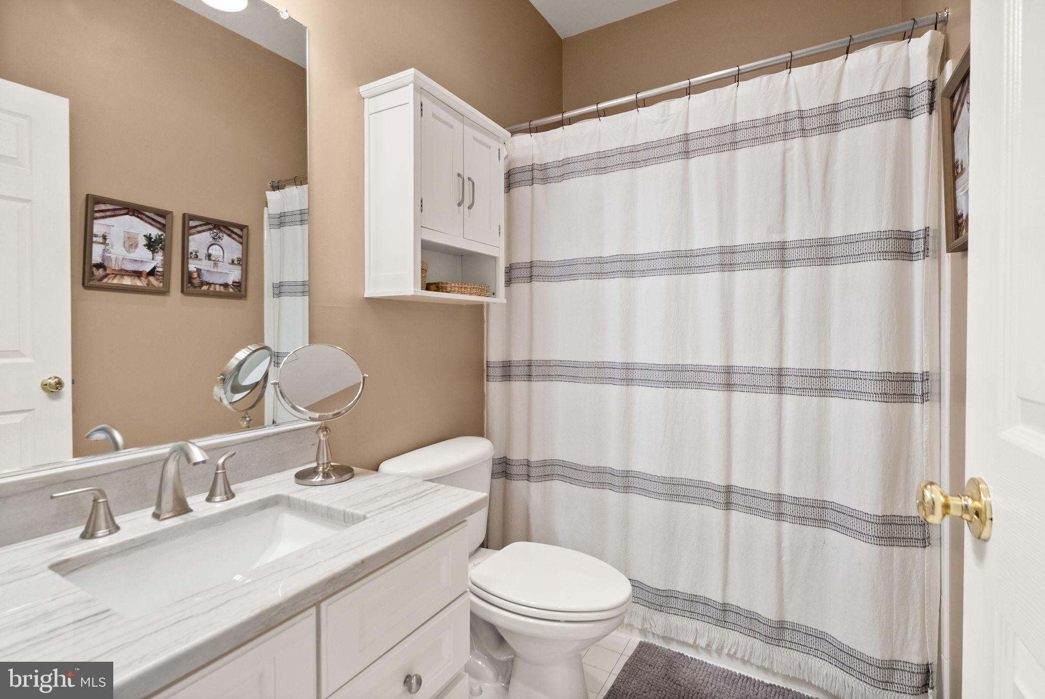 ASHBROOK VILLAGE - Residential Lease