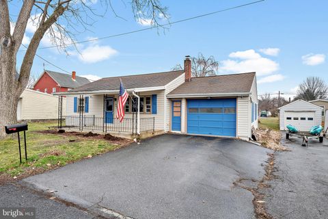 Photo of 123 GREIDER AVE, ELIZABETHTOWN, PA 17022 (MLS # PALA2031618)