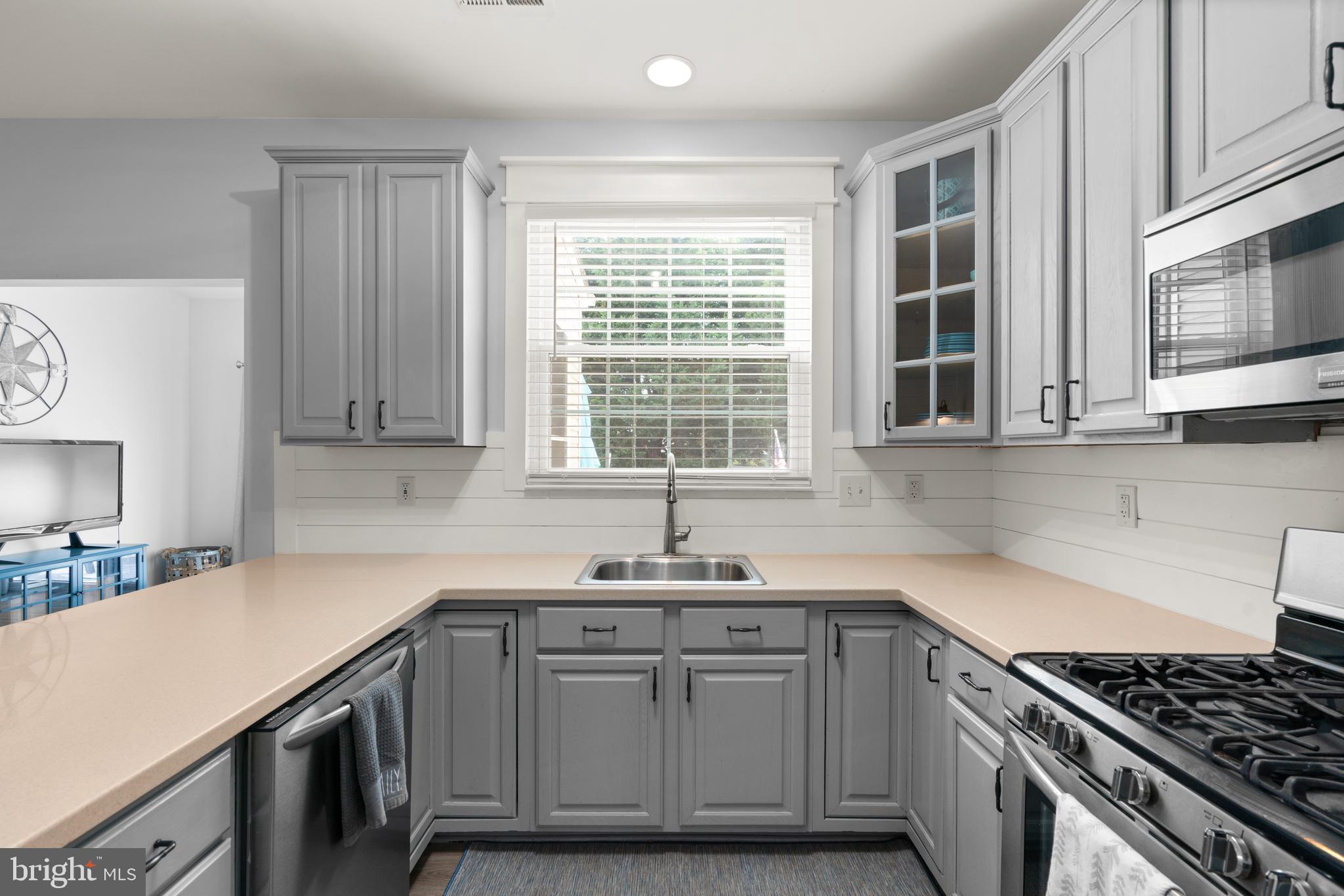 MONMOUTH MEADOWS - Residential