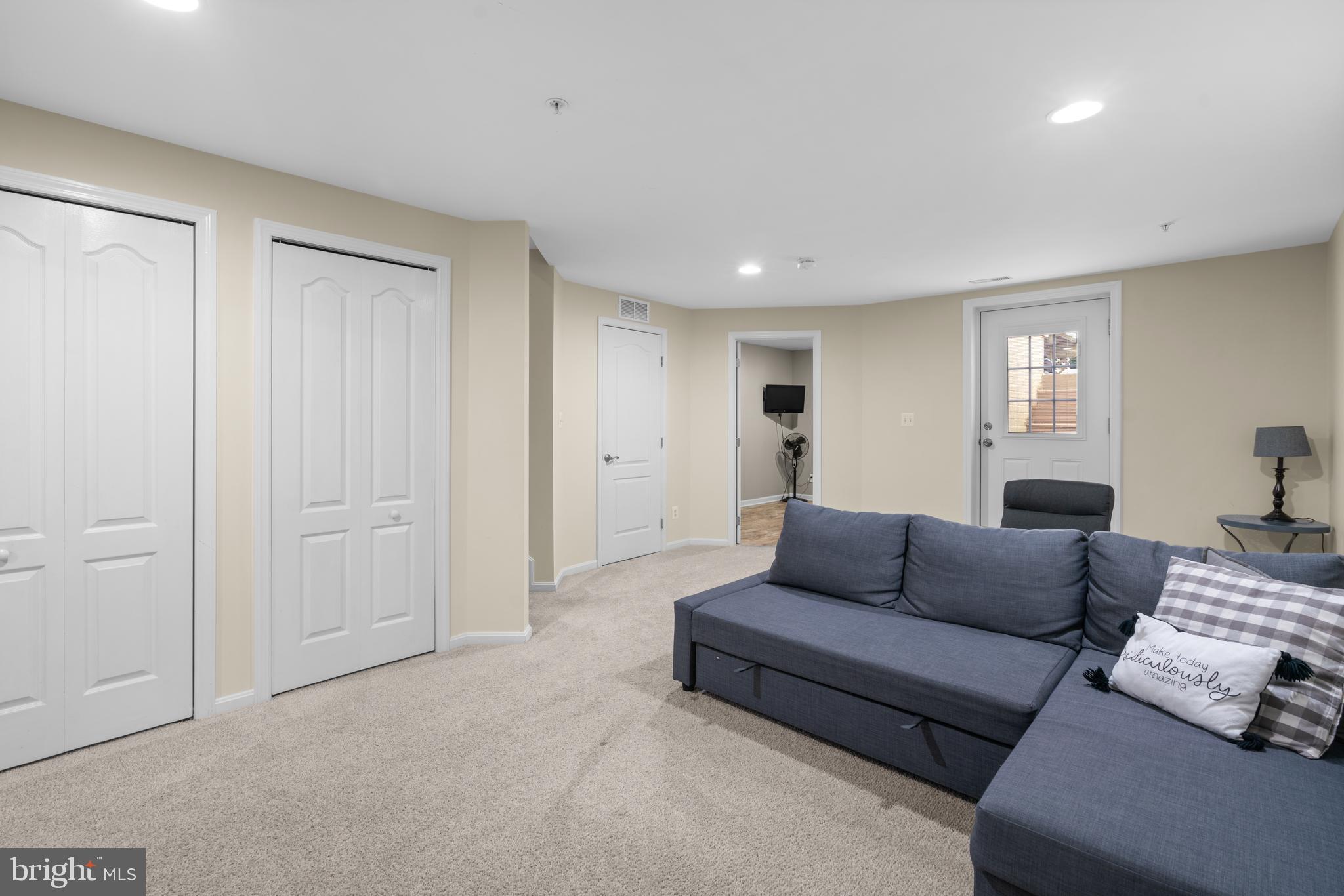 MONMOUTH MEADOWS - Residential