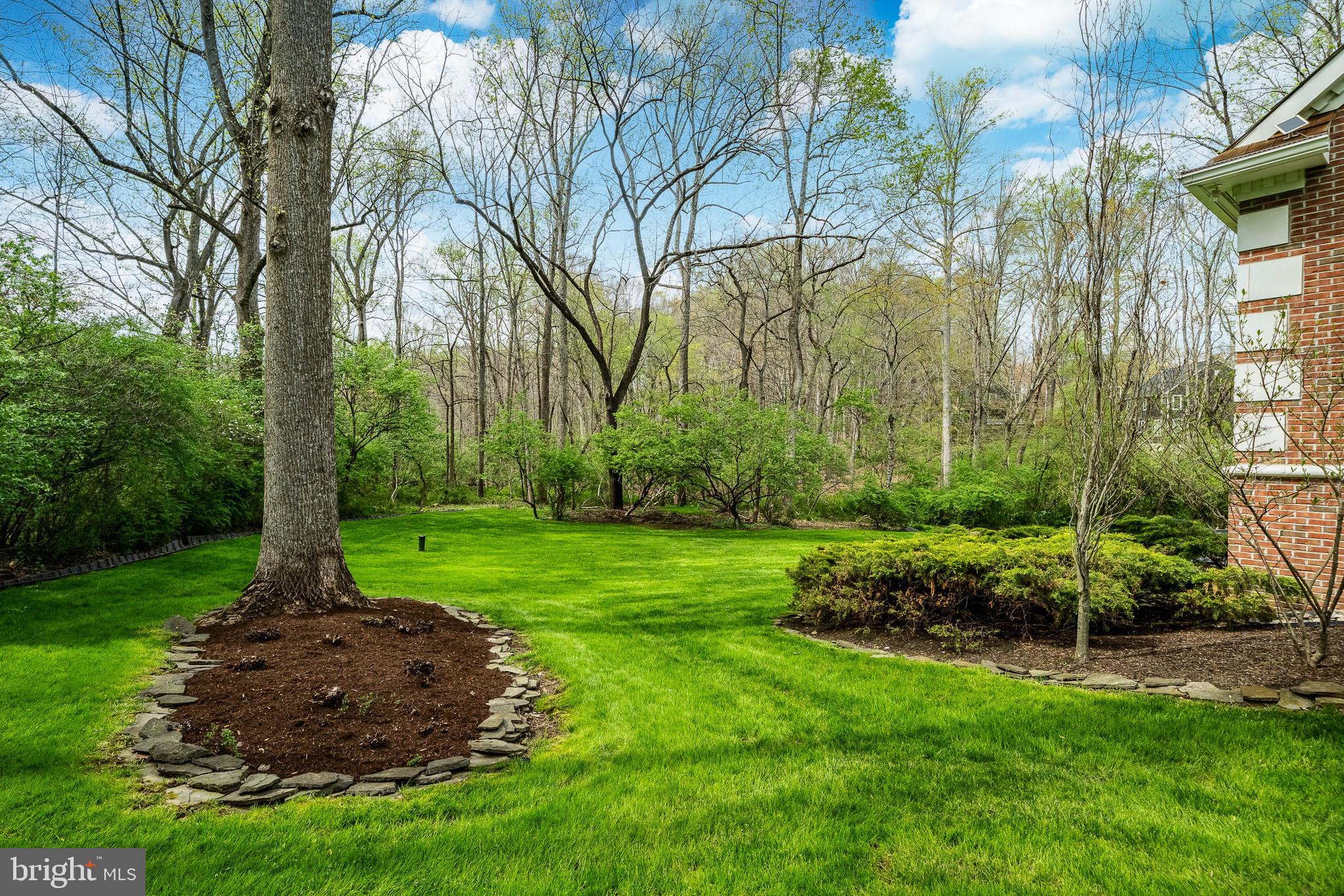 CROSS CREEK - Residential