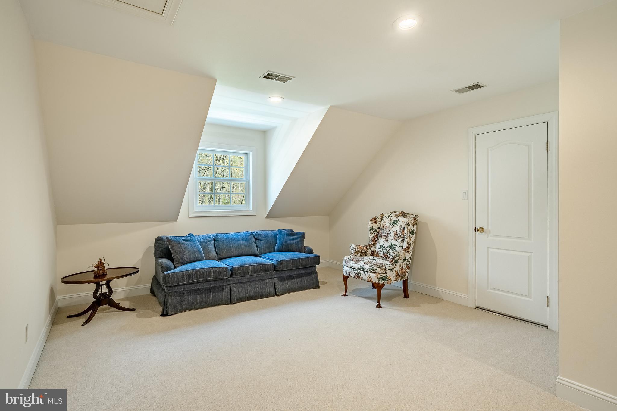 CROSS CREEK - Residential