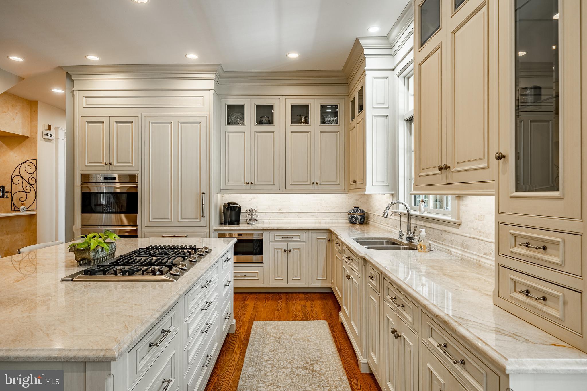 CROSS CREEK - Residential