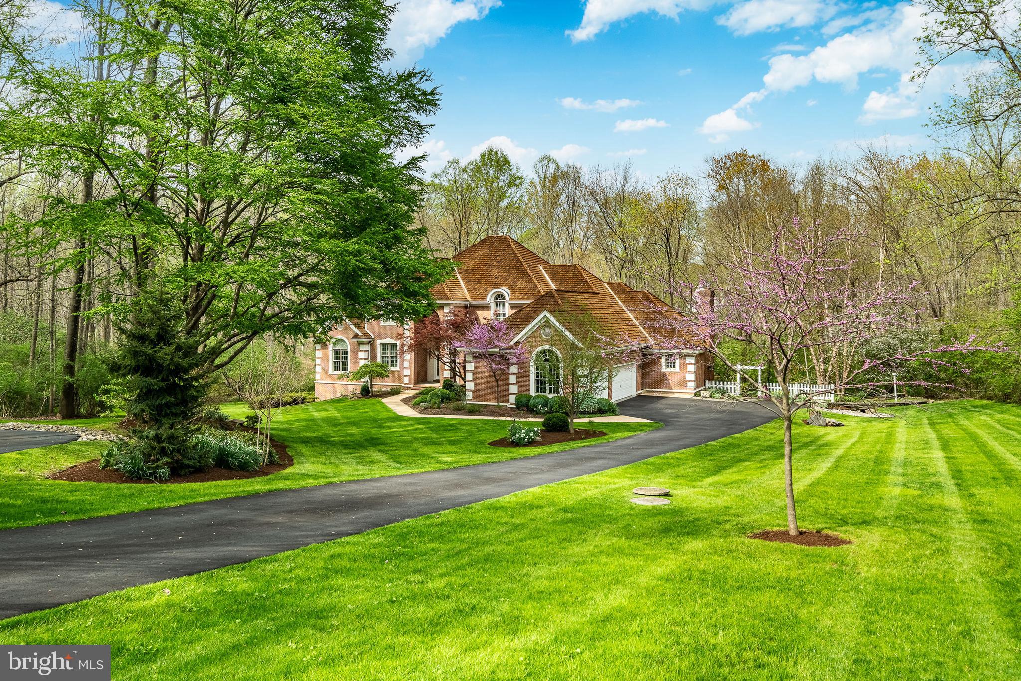 CROSS CREEK - Residential