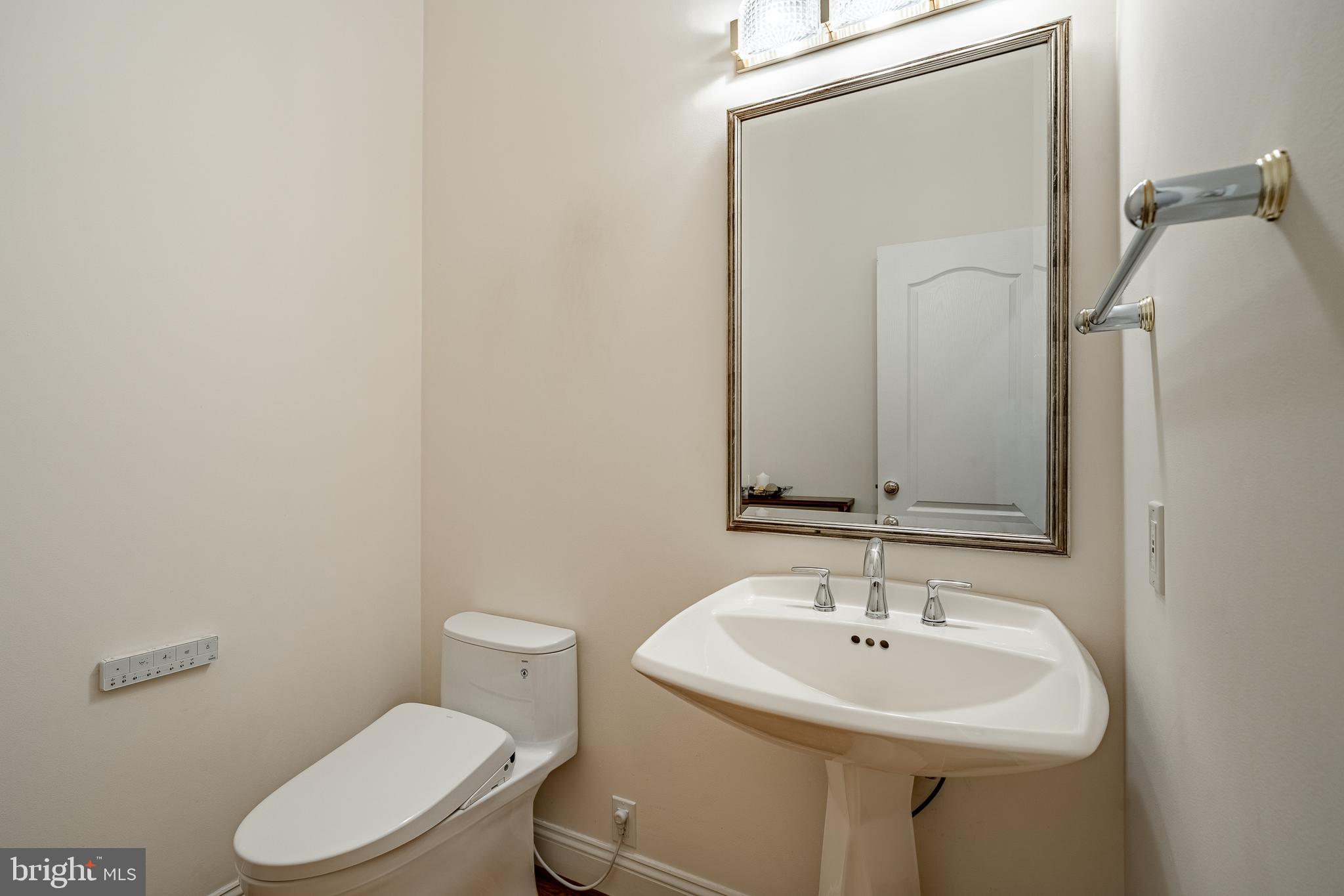 CROSS CREEK - Residential