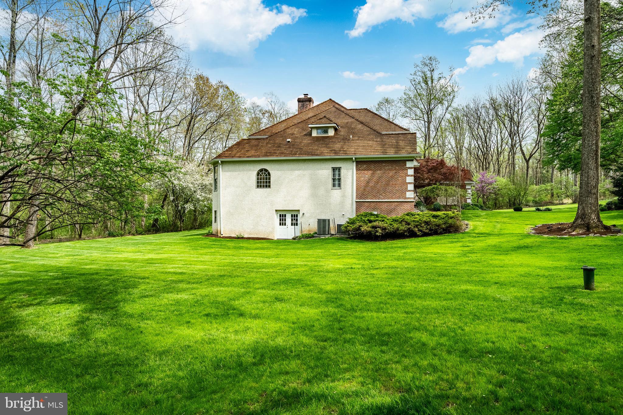 CROSS CREEK - Residential