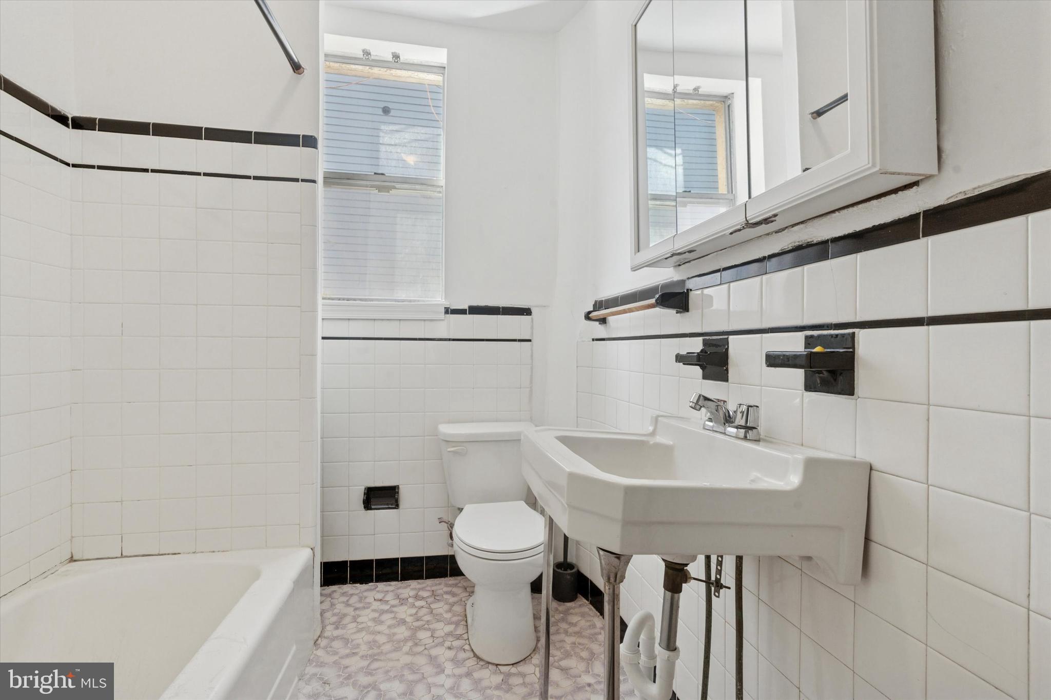 PASSYUNK SQUARE - Residential Lease