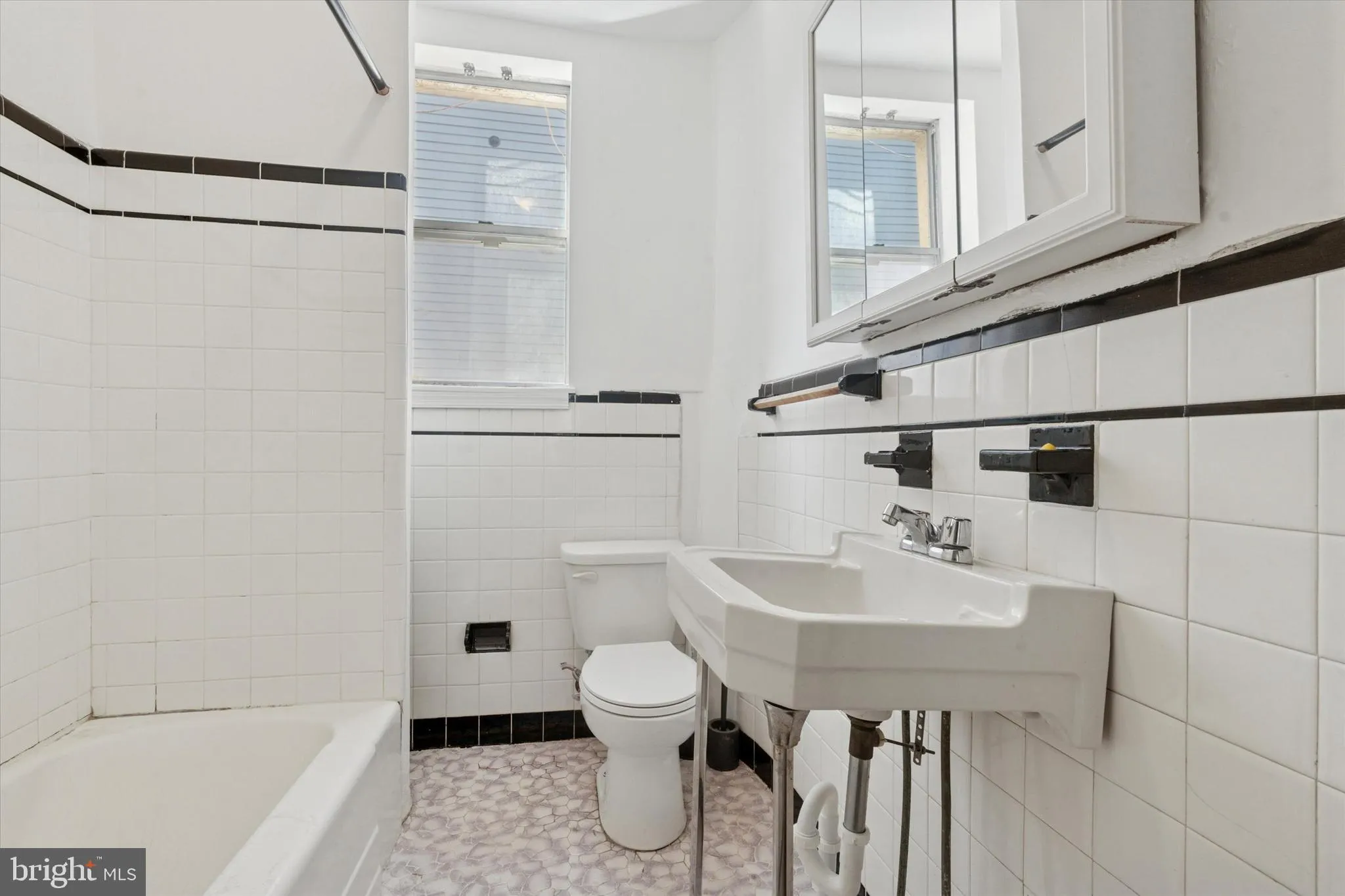 Philadelphia, Pennsylvania 19148, United States, 2 Bedrooms Bedrooms, ,1 BathroomBathrooms,Residential,Active,216364