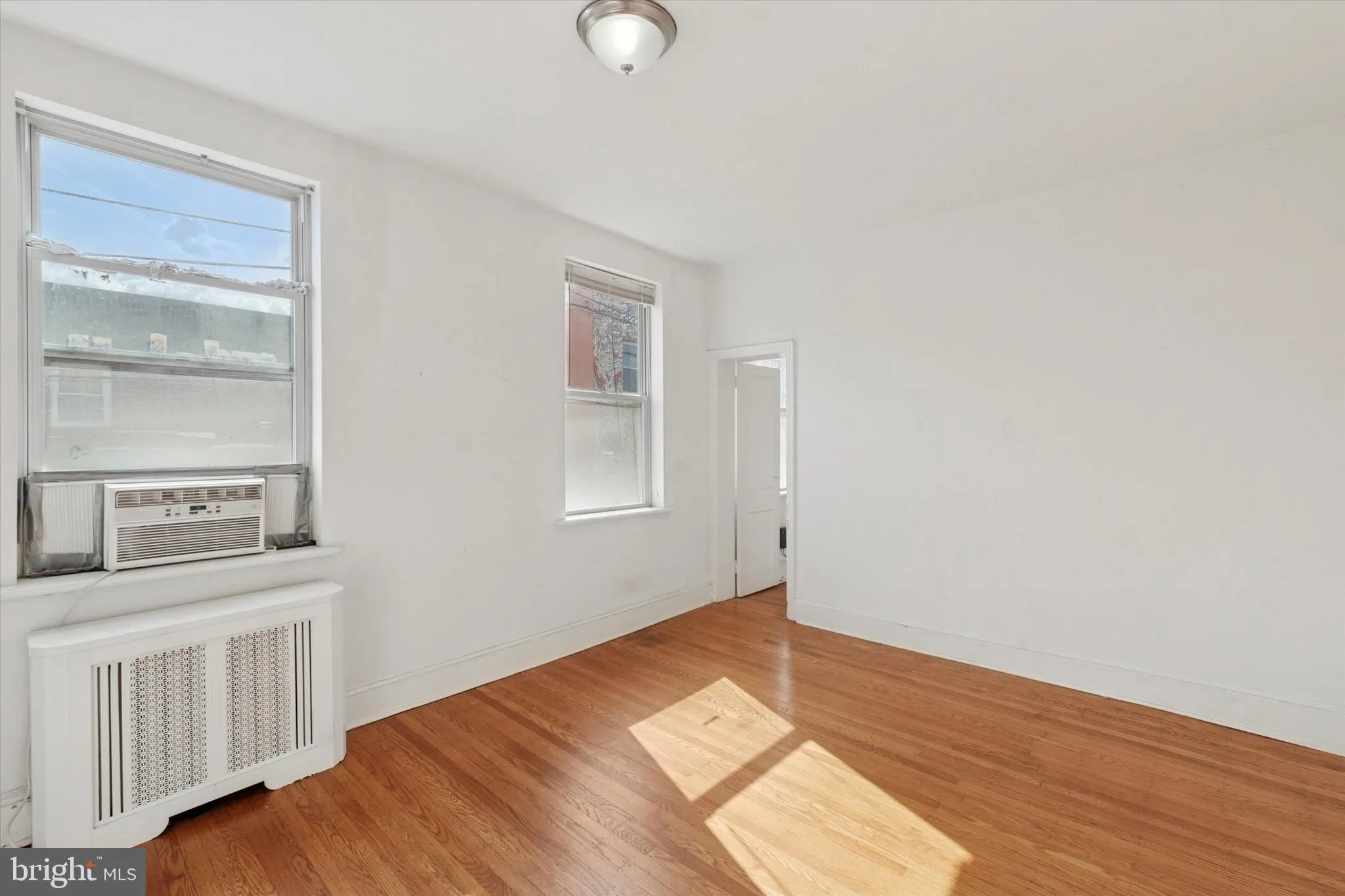 Philadelphia, Pennsylvania 19148, United States, 2 Bedrooms Bedrooms, ,1 BathroomBathrooms,Residential,Active,216364