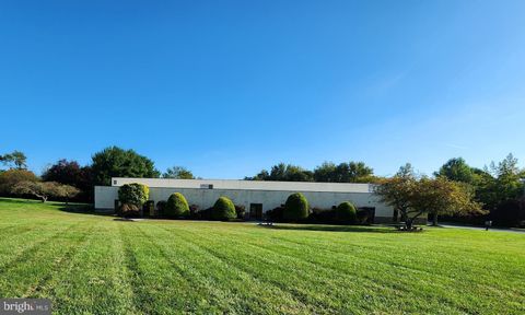 Photo of 1 Linda Lane #A, SOUTHAMPTON, NJ 08088 (MLS # NJBL2102552)