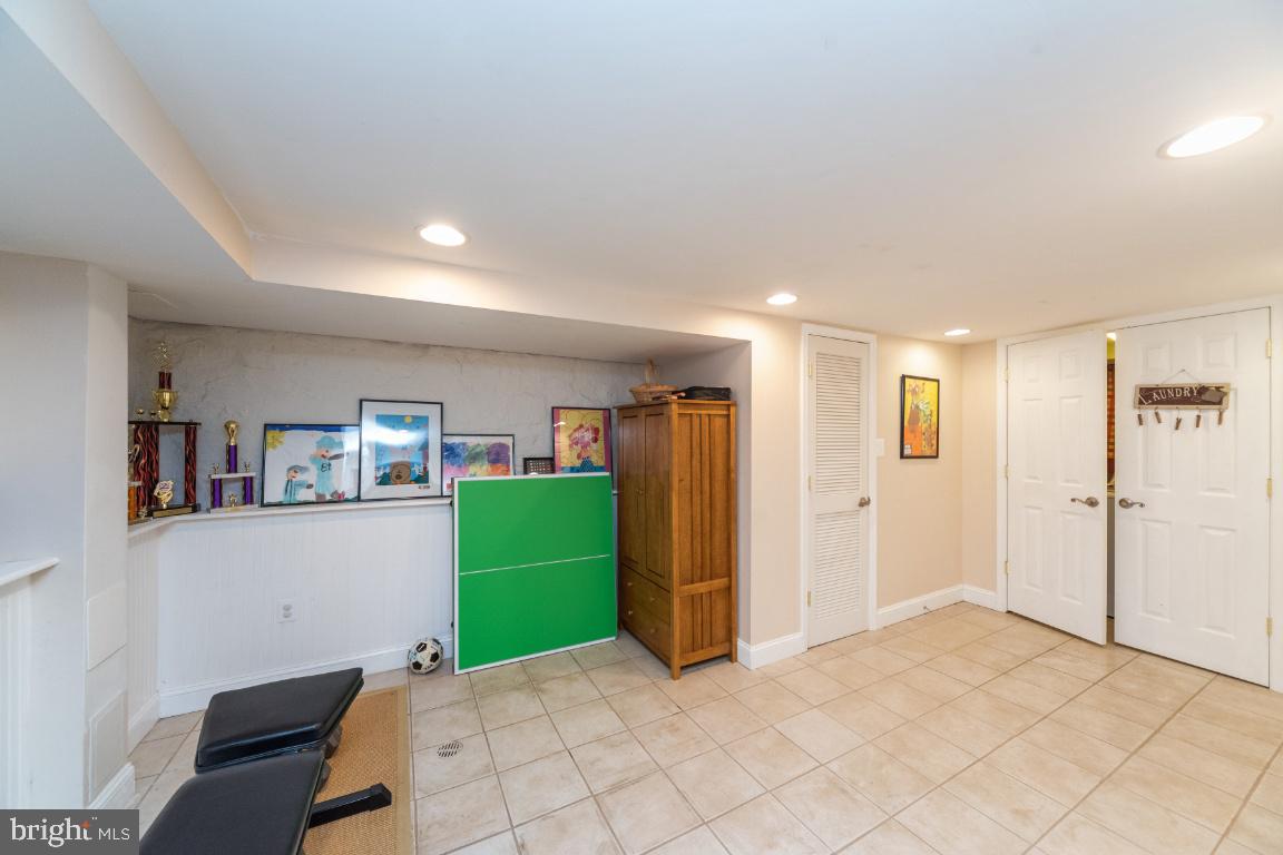 WEST TOWSON - Residential