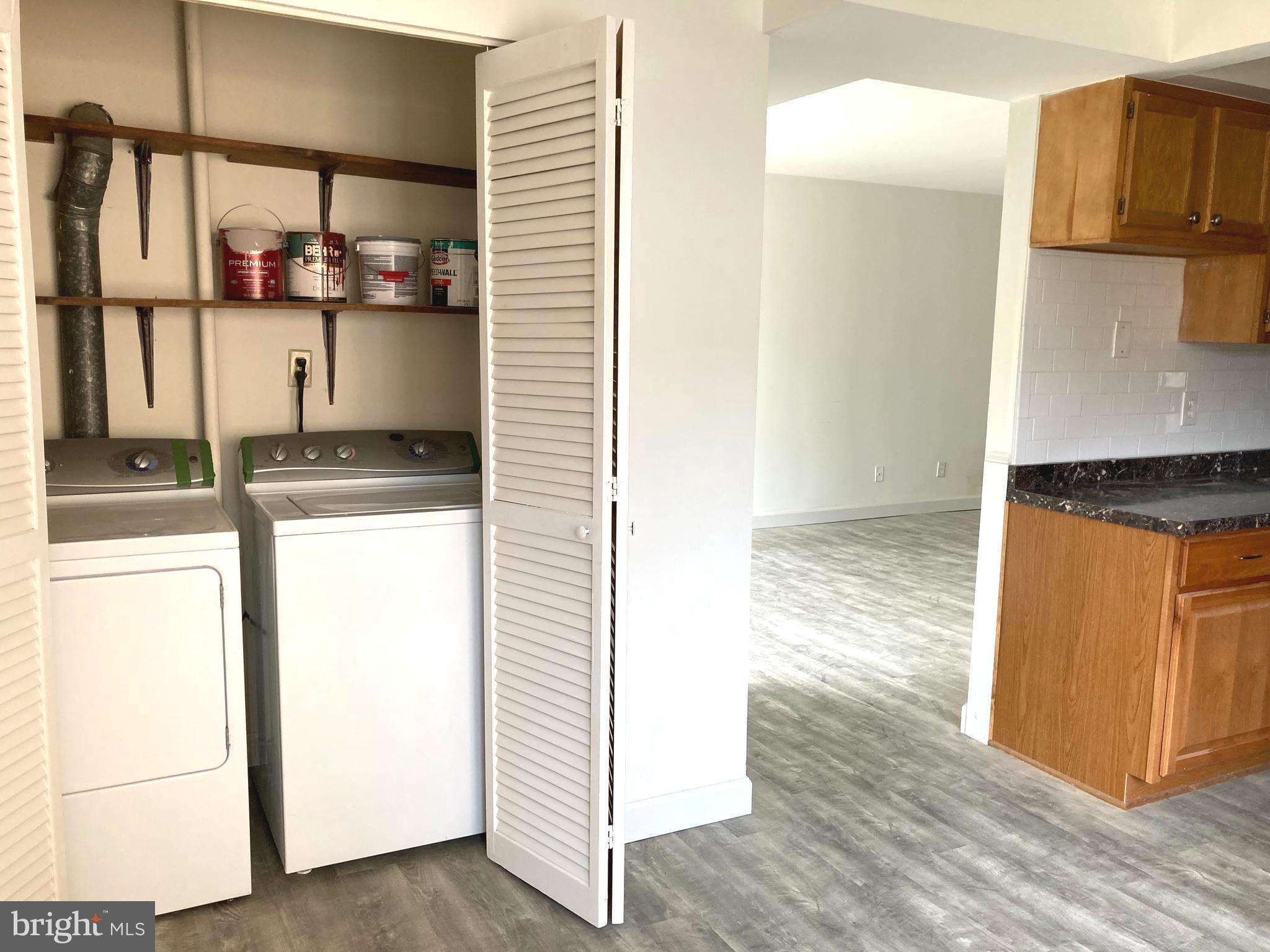 CHERRY GLEN - Residential