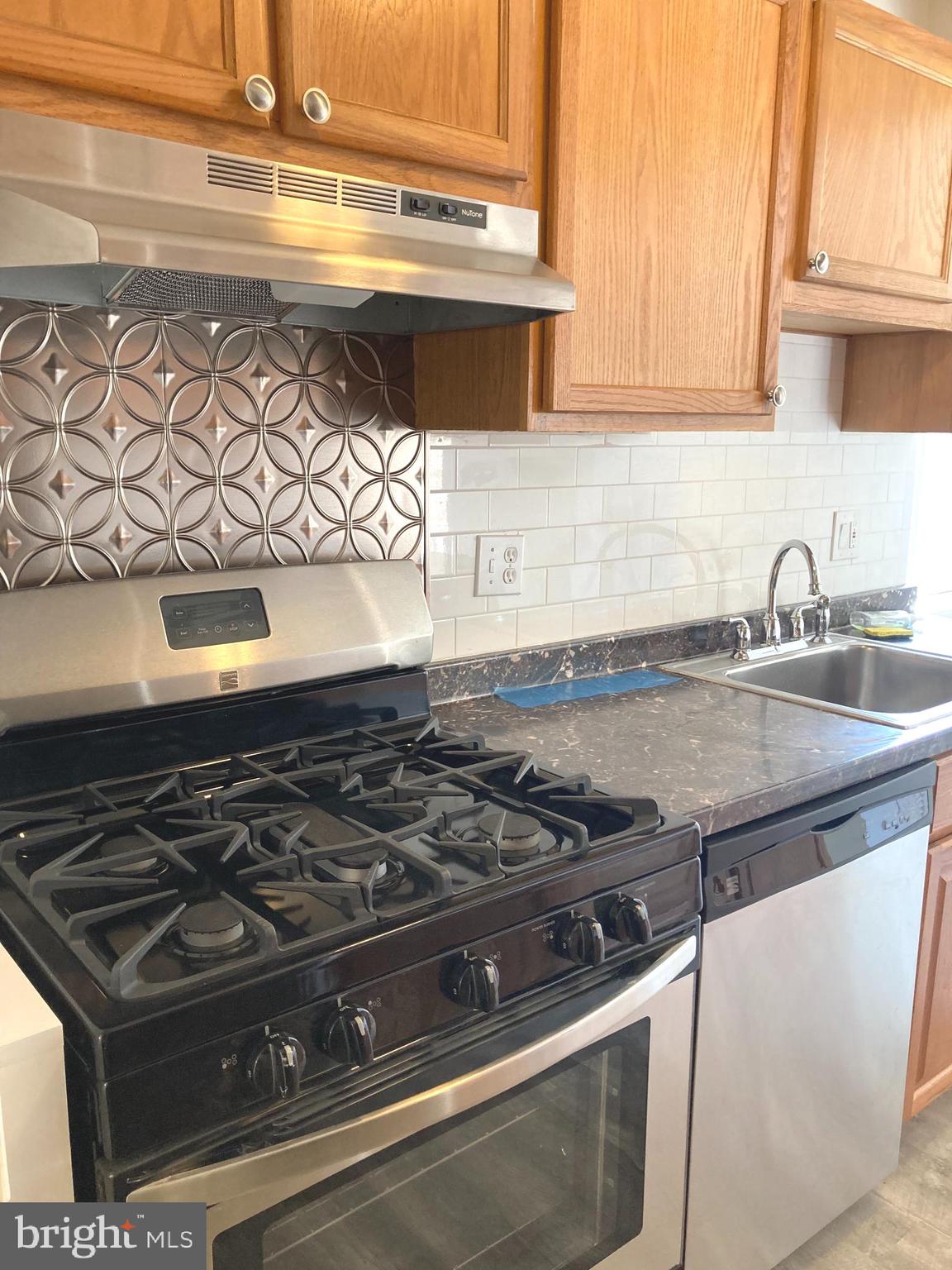 CHERRY GLEN - Residential