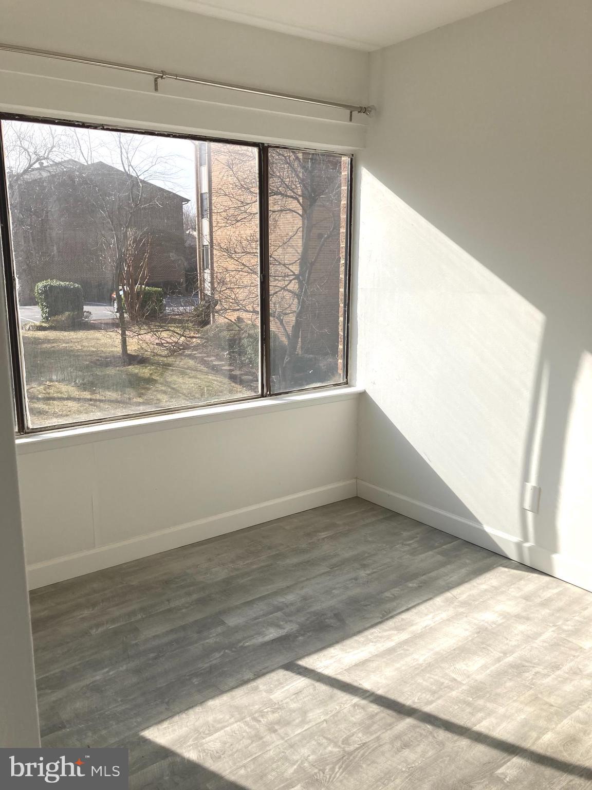 CHERRY GLEN - Residential